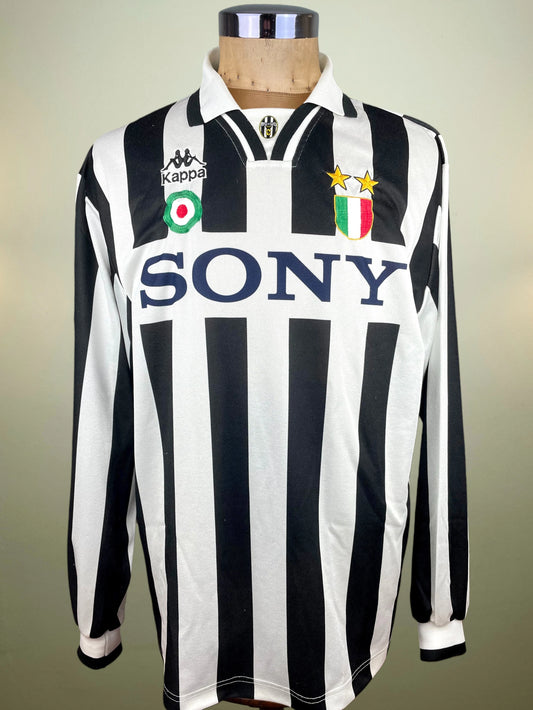 Match Shirt • Club • Juventus • 1995 • Kappa • Home • #No Number • Match Issue 