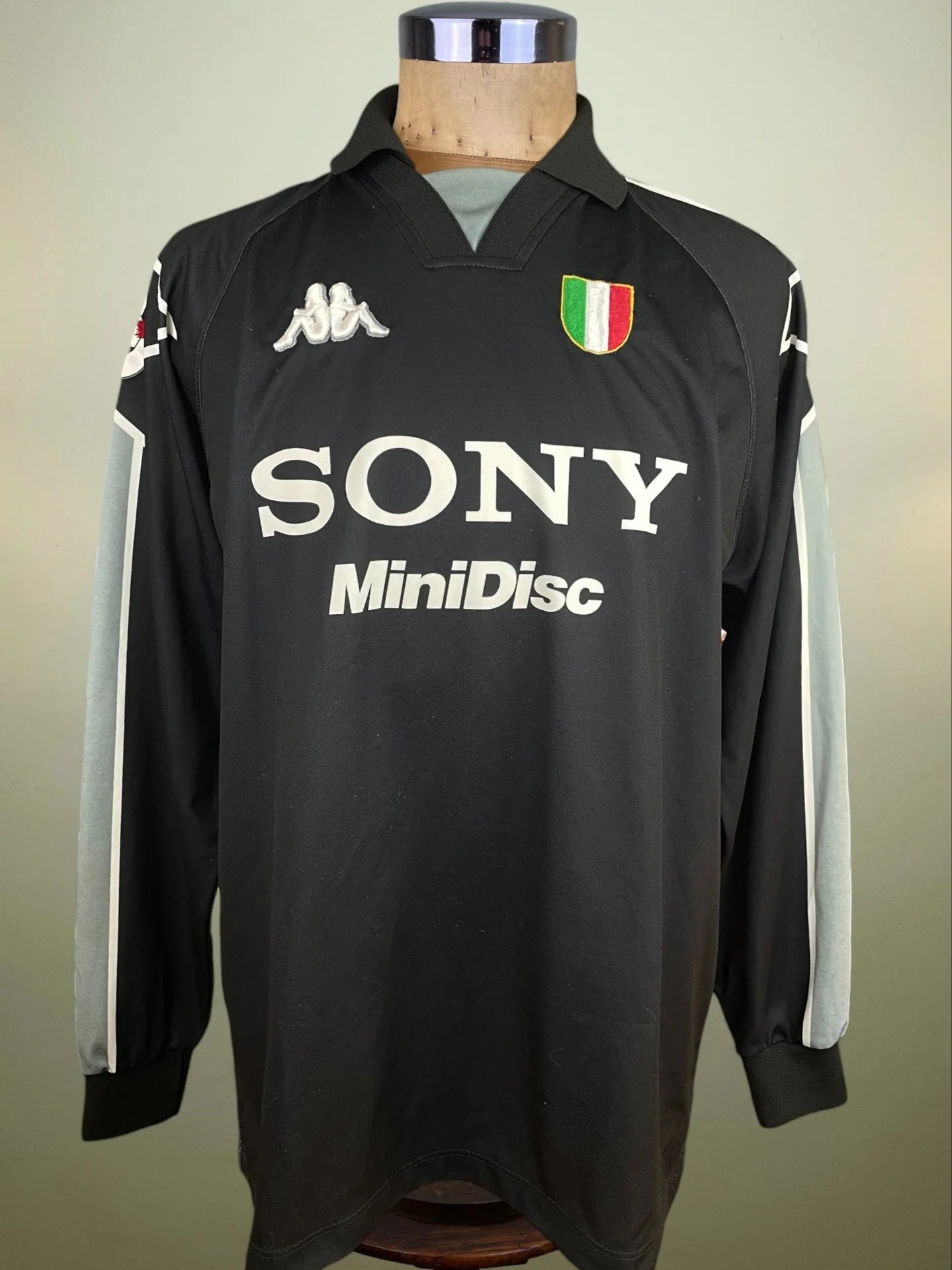 Match Shirt • Club • Juventus • 1996 • Kappa • Keeper • #12 • Michelangelo Rampulla • Match Worn