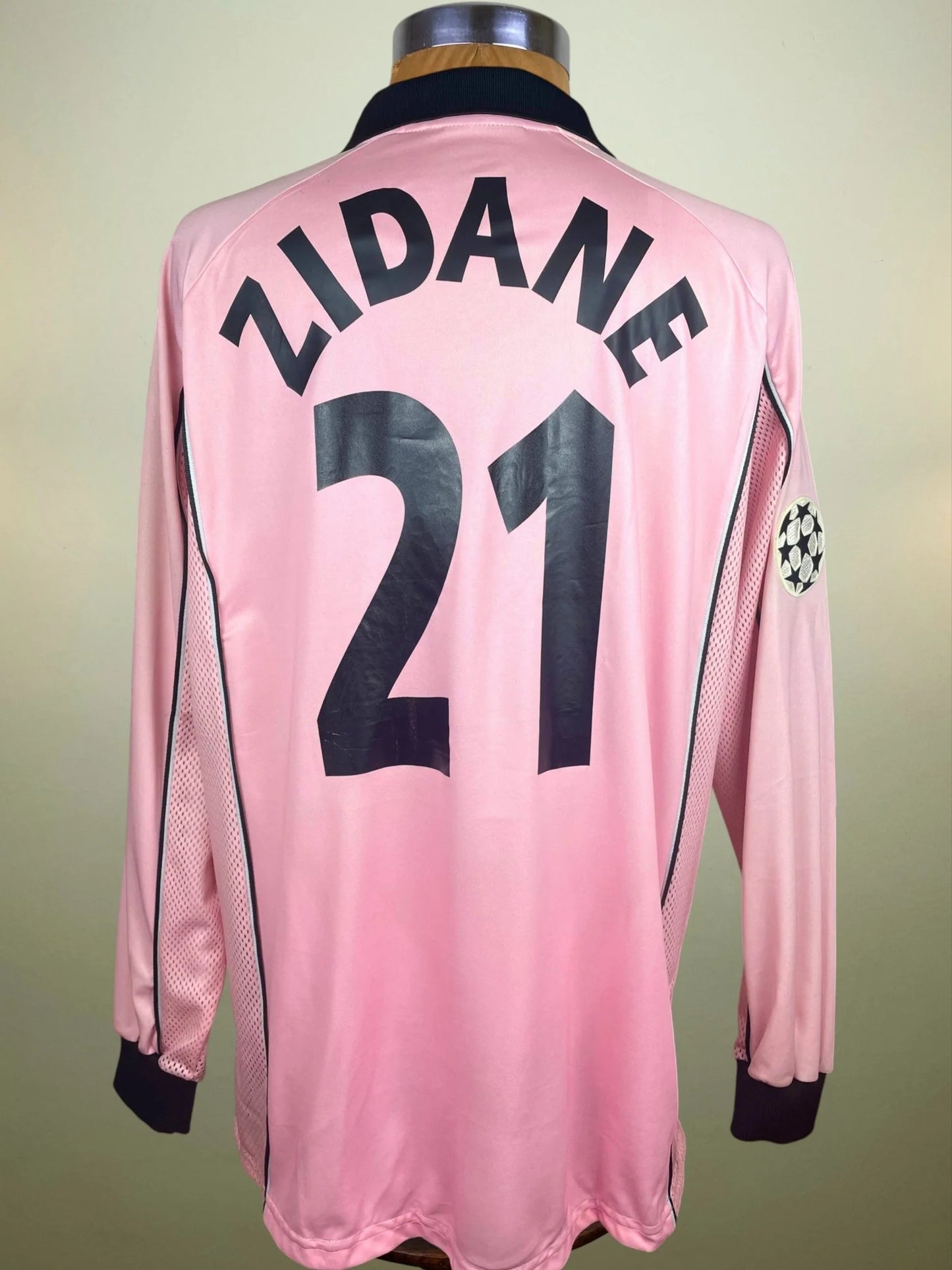 Match Shirt • Club • Juventus • 1997 • Kappa • Centenary Kit • #21 • Zinedine Zidane • Champions League • Match Prepared