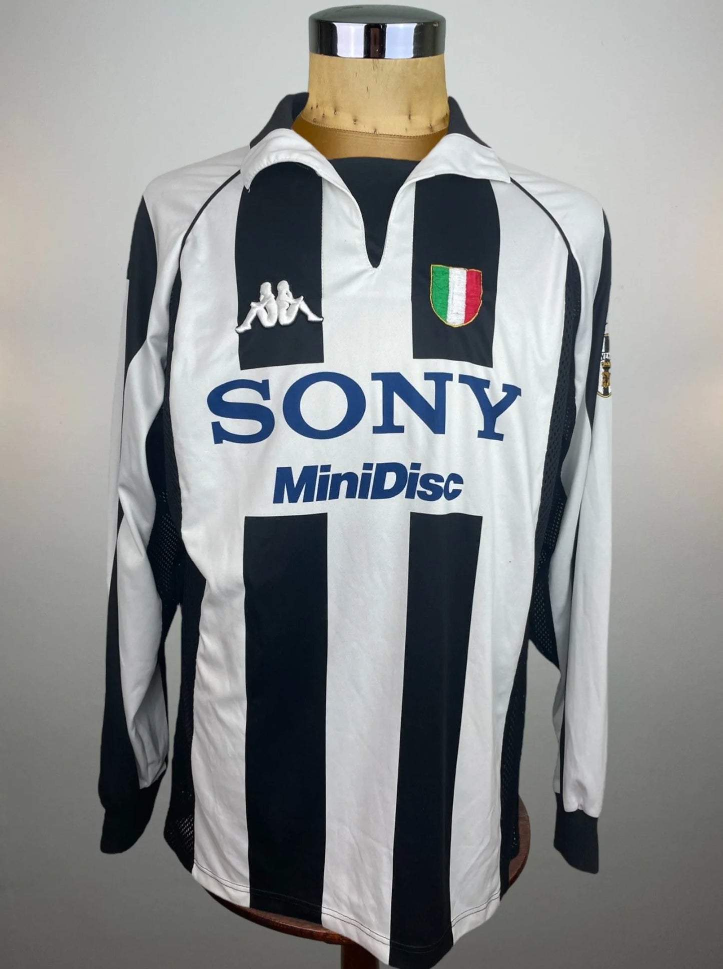 Match Shirt • Club • Juventus • 1997 • Kappa • Home • #10 • Alessandro del Piero • Match Worn