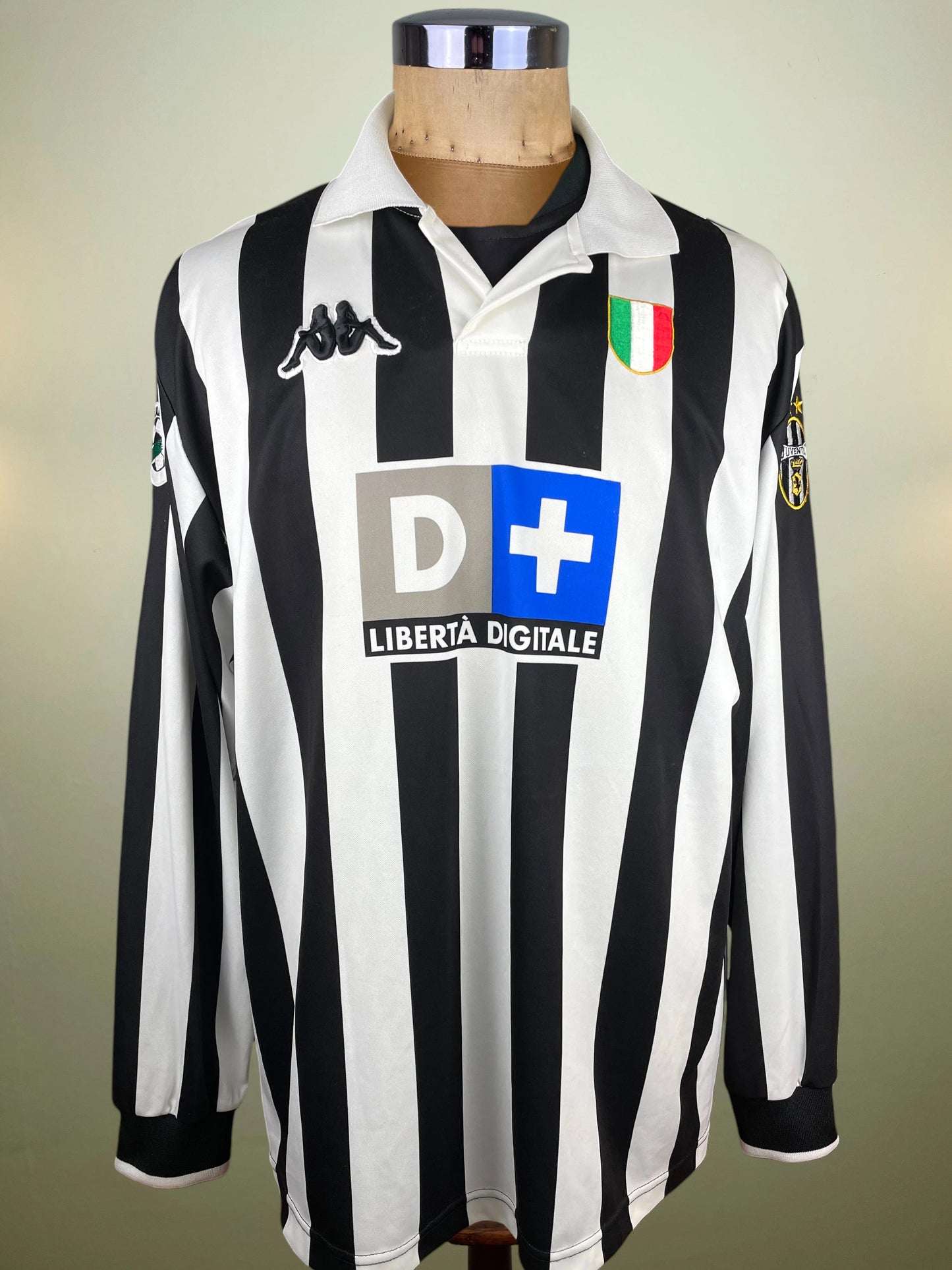 Match Shirt • Club • Juventus • 1998 • Kappa • Home • #10 • Alessandro del Piero • Match Worn • Signed