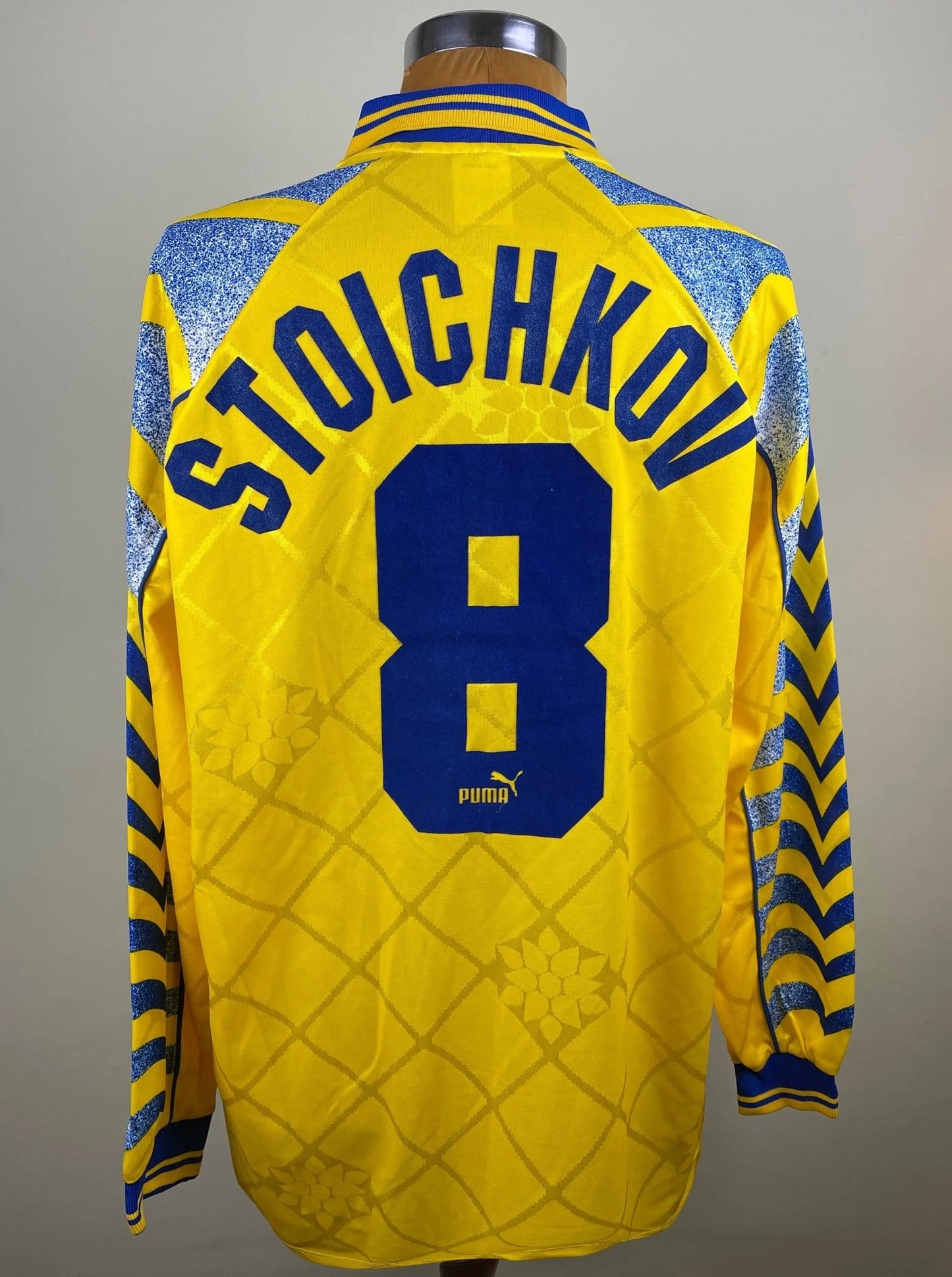 Match Shirt • Club • Parma • 1995 • Puma • Away • #8 • Hristo Stoichkov • Match Worn