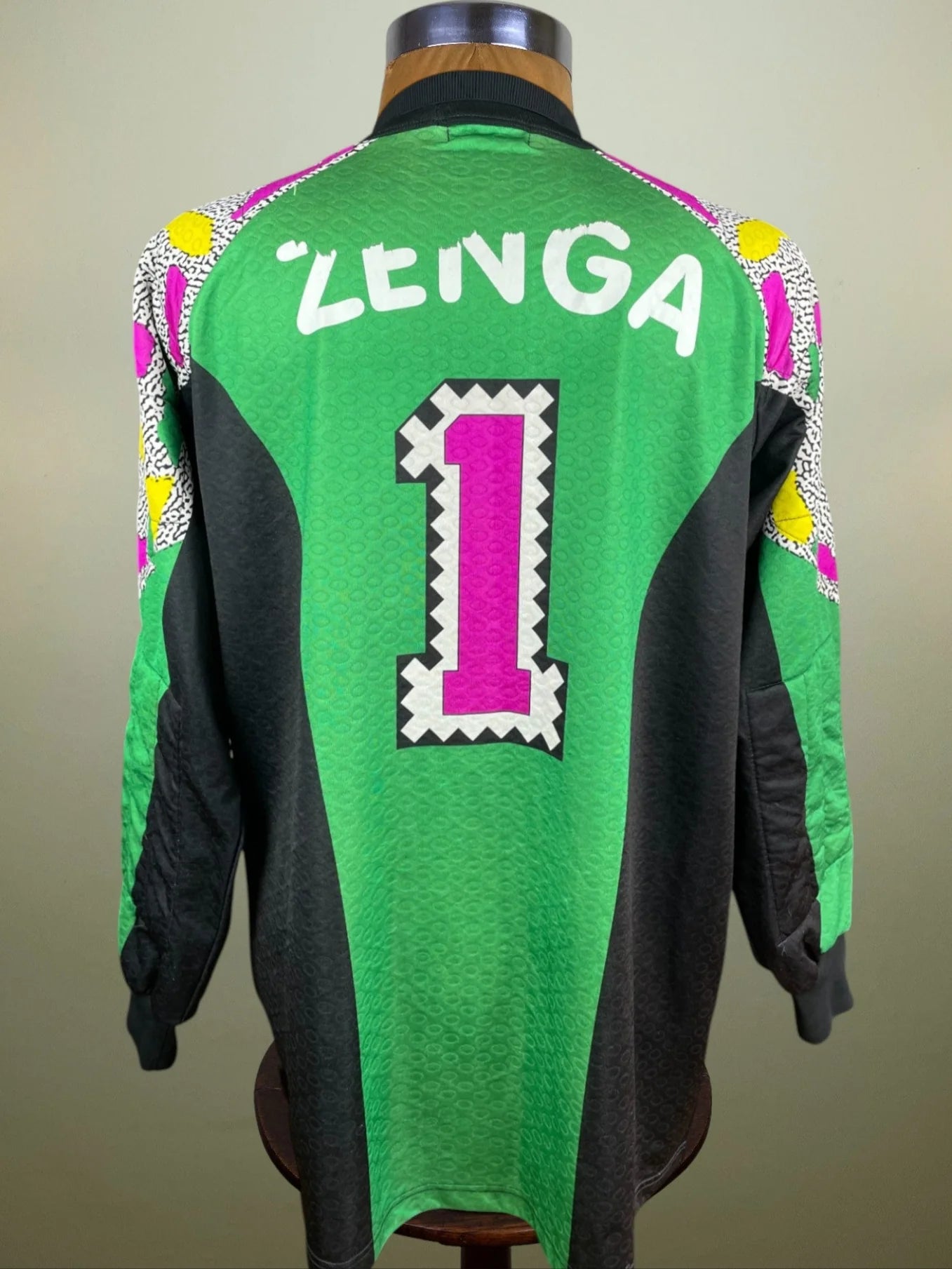 Match Shirt • Club • Sampdoria • 1995 • Asics • Keeper • #1 • Walter Zenga • Match Worn