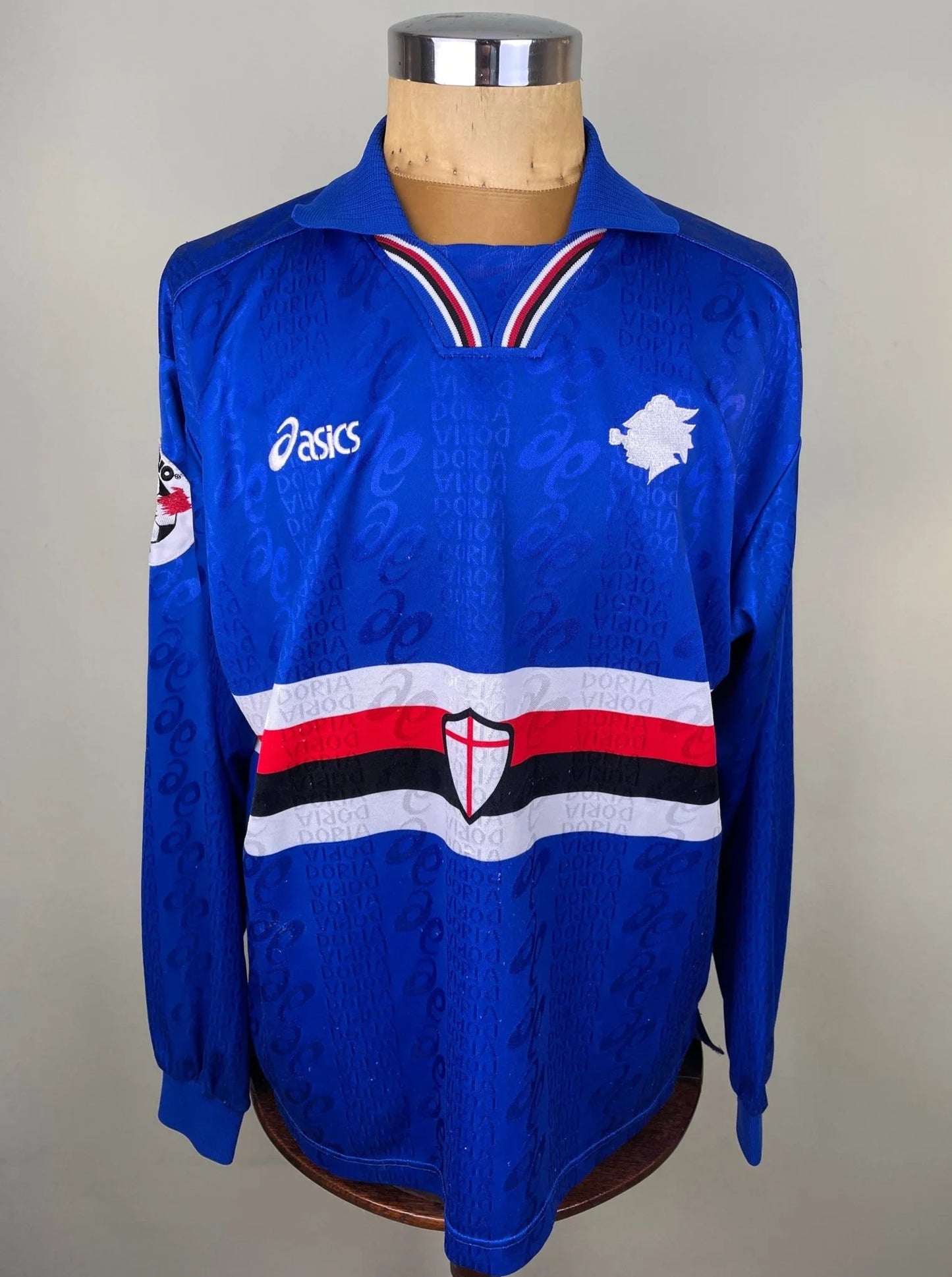 Match Shirt • Club • Sampdoria • 1996 • Asics • Home • #10 • Roberto Mancini • Match Worn