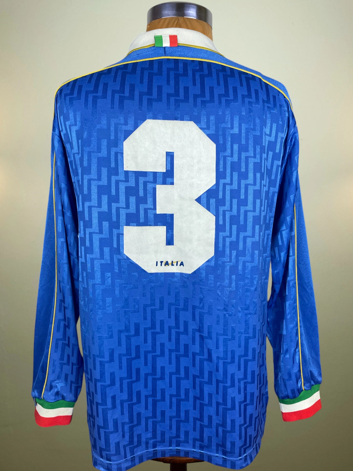 Match Shirt • National • Italia • 1995 • Nike • Home • #03 • Paolo Maldini • Euro 96 Qualifiers