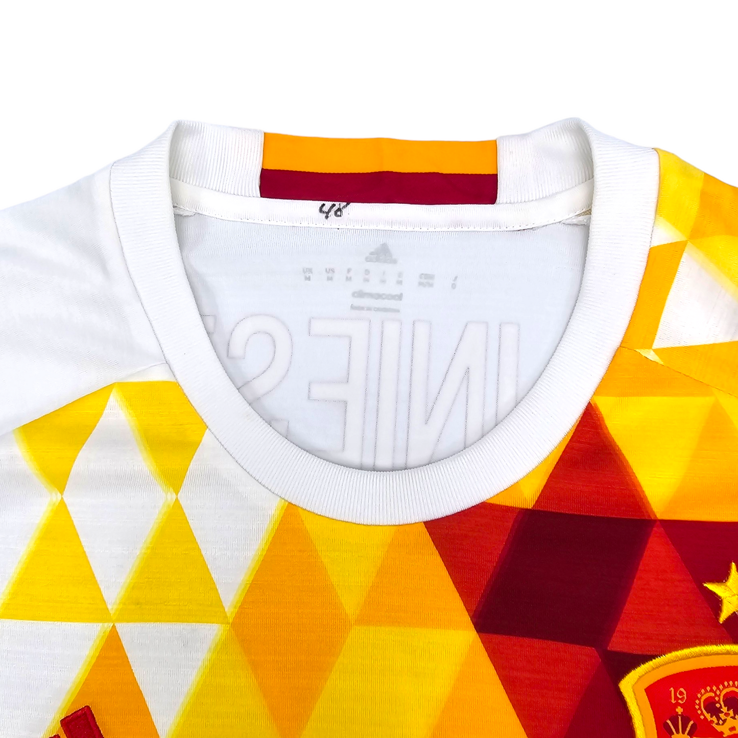 2016/17 Spain Away Football Shirt (L) Adidas #6 Iniesta