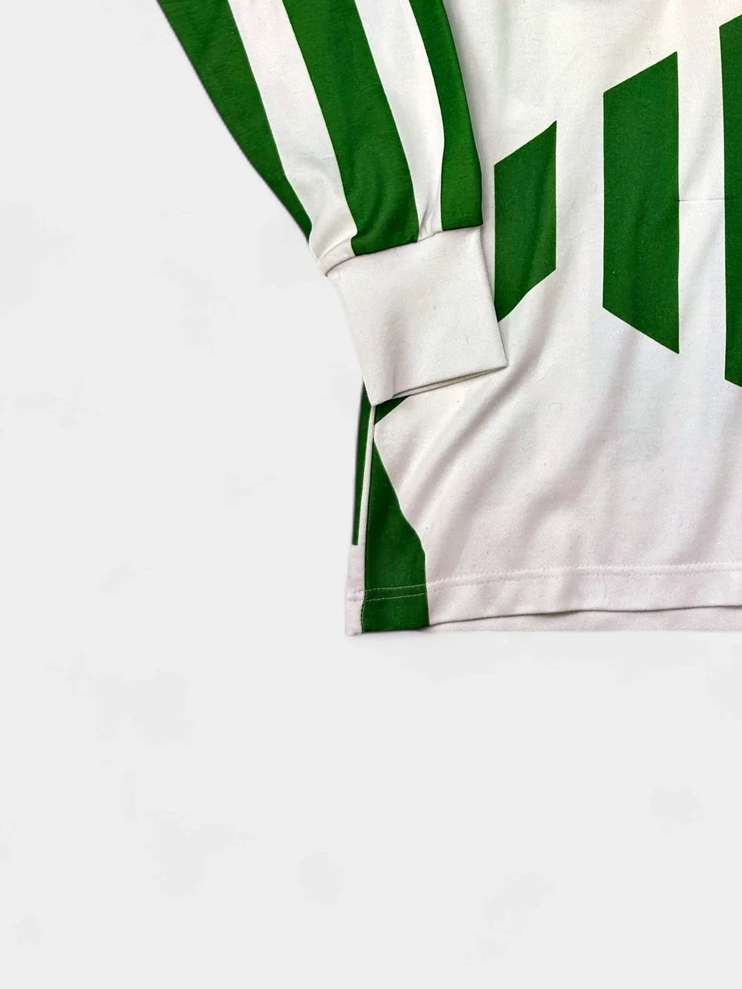 SV Werder Bremen 1994-95 Football shirt (Small)