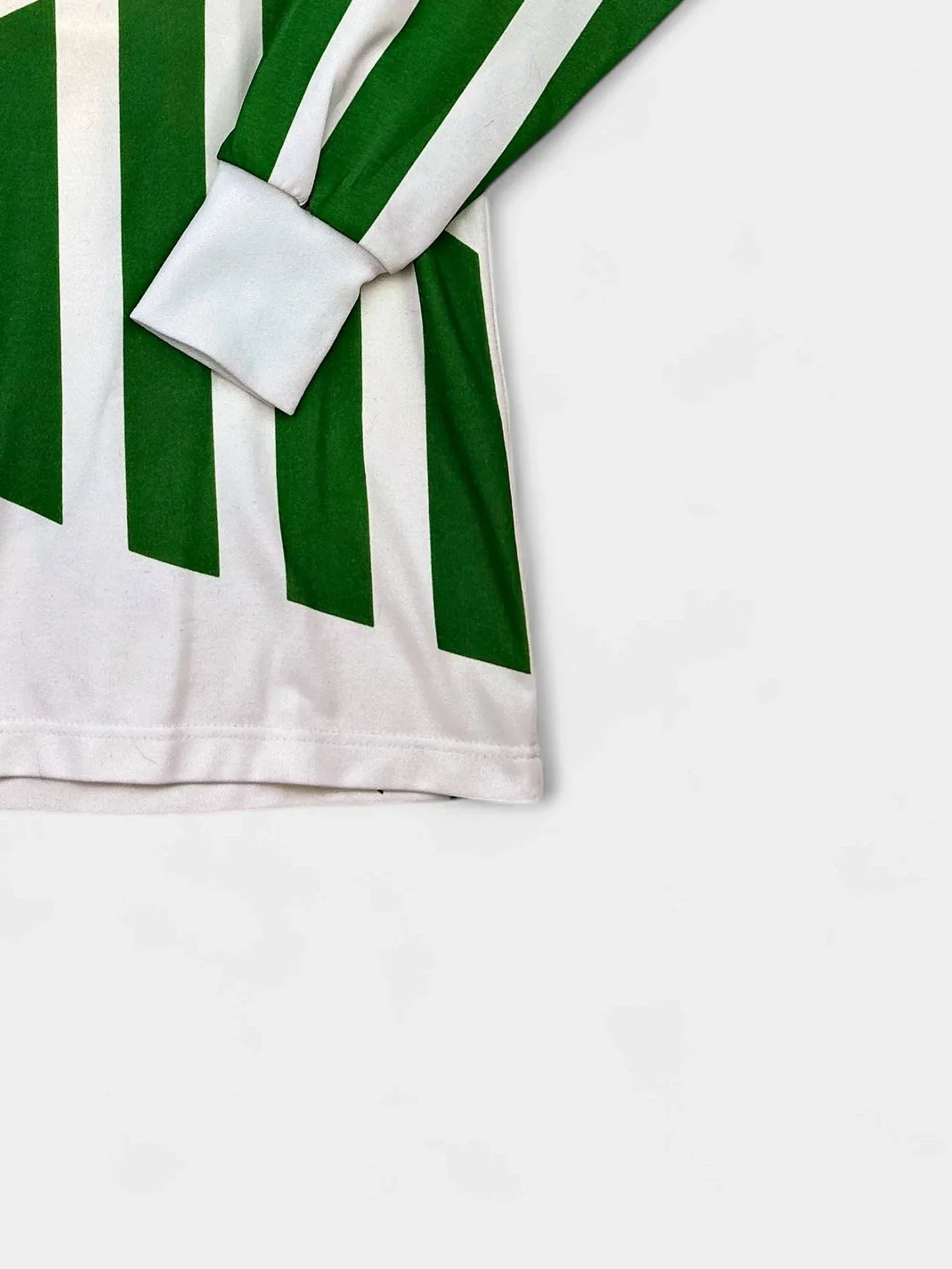 SV Werder Bremen 1994-95 Football shirt (Small)