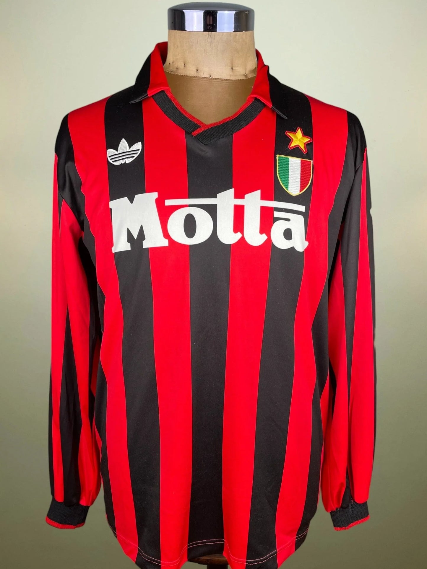 Store Shirt • AC Milan • 1992 • Adidas • Home • Size L