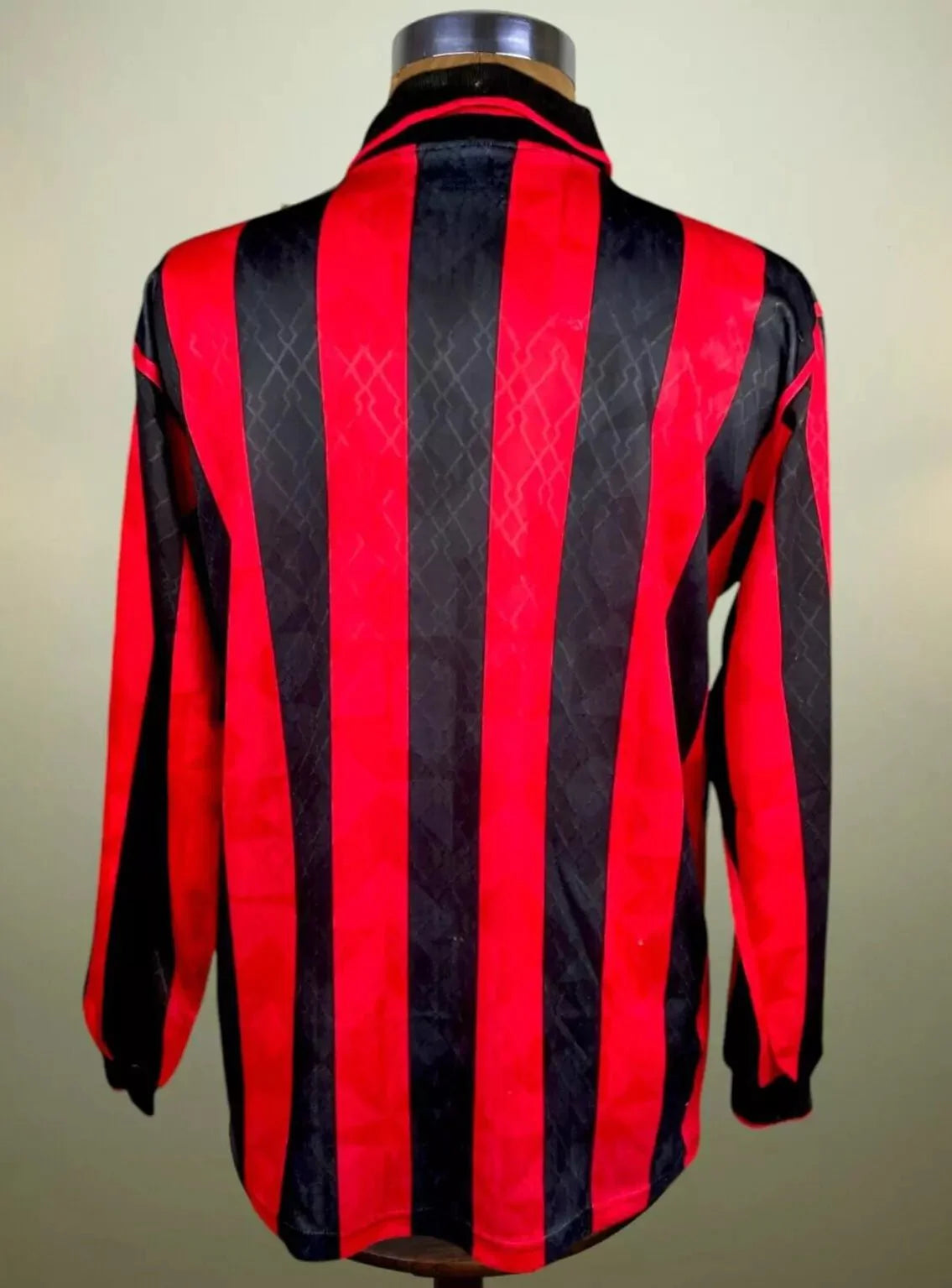 Store Shirt • AC Milan • 1995 • Lotto • Home • Size L