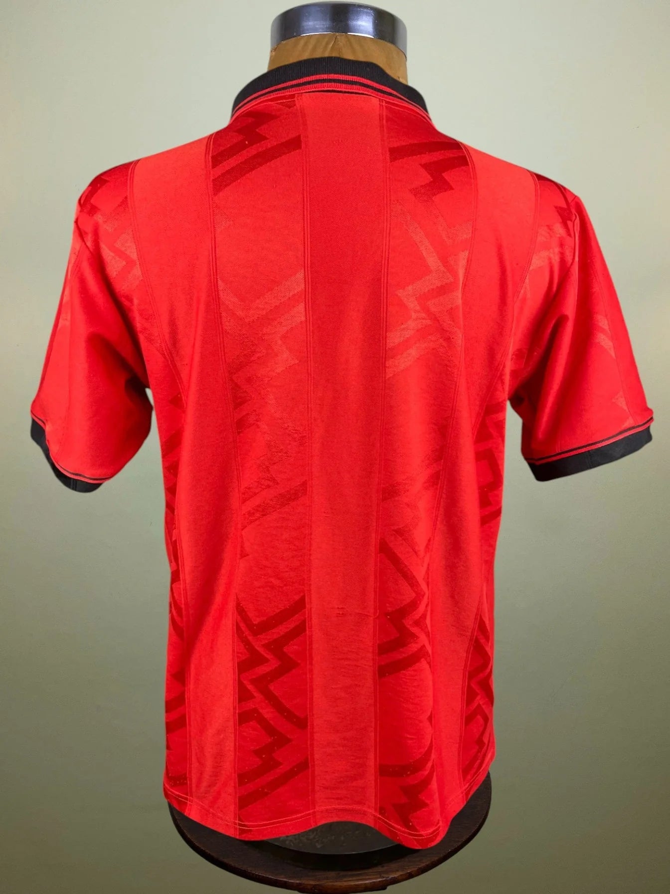 Store Shirt • AC Milan • 1996 • Lotto • Fourth • Size M