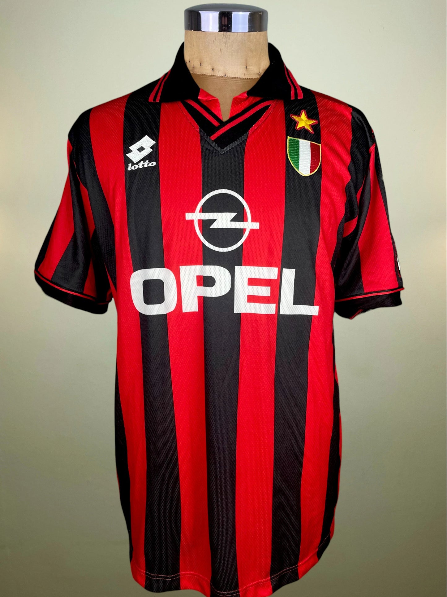 Store Shirt • AC Milan • 1996 • Lotto • Home • Pietro Vierchowod • Size L