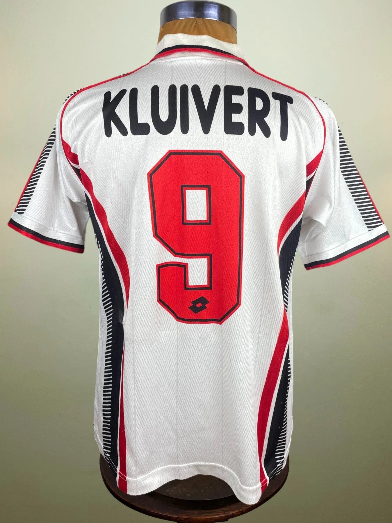 Store Shirt • AC Milan • 1997 • Lotto • Away • Patrick Kluivert
