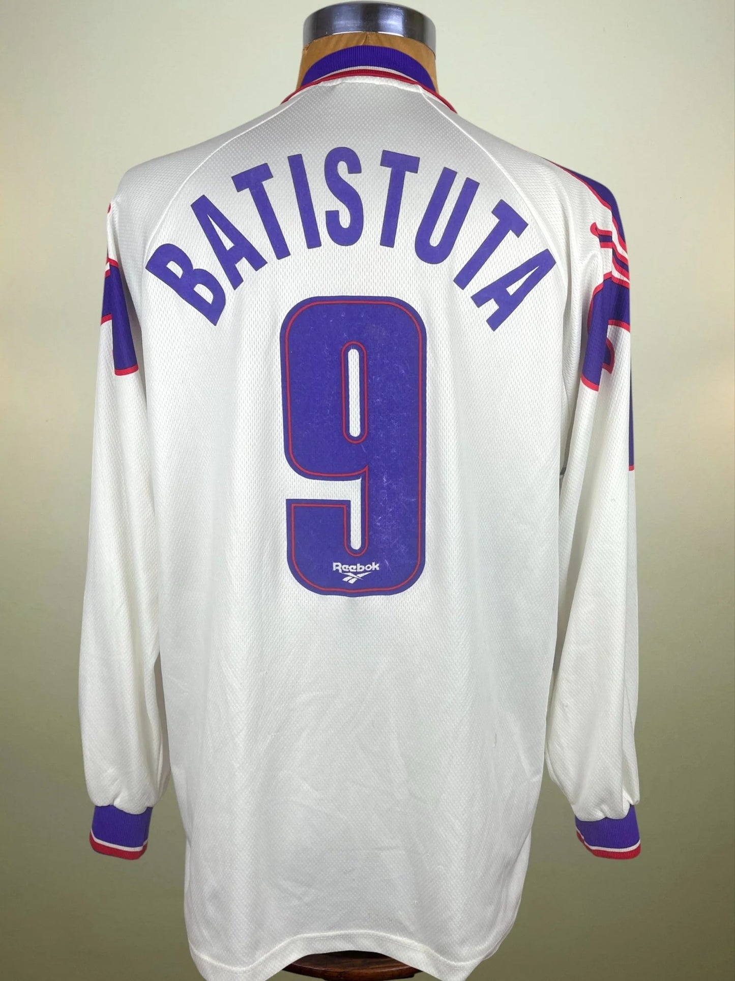 Store Shirt • Fiorentina • 1995 • Reebok • Away • Gabriel Batistuta • Size XL