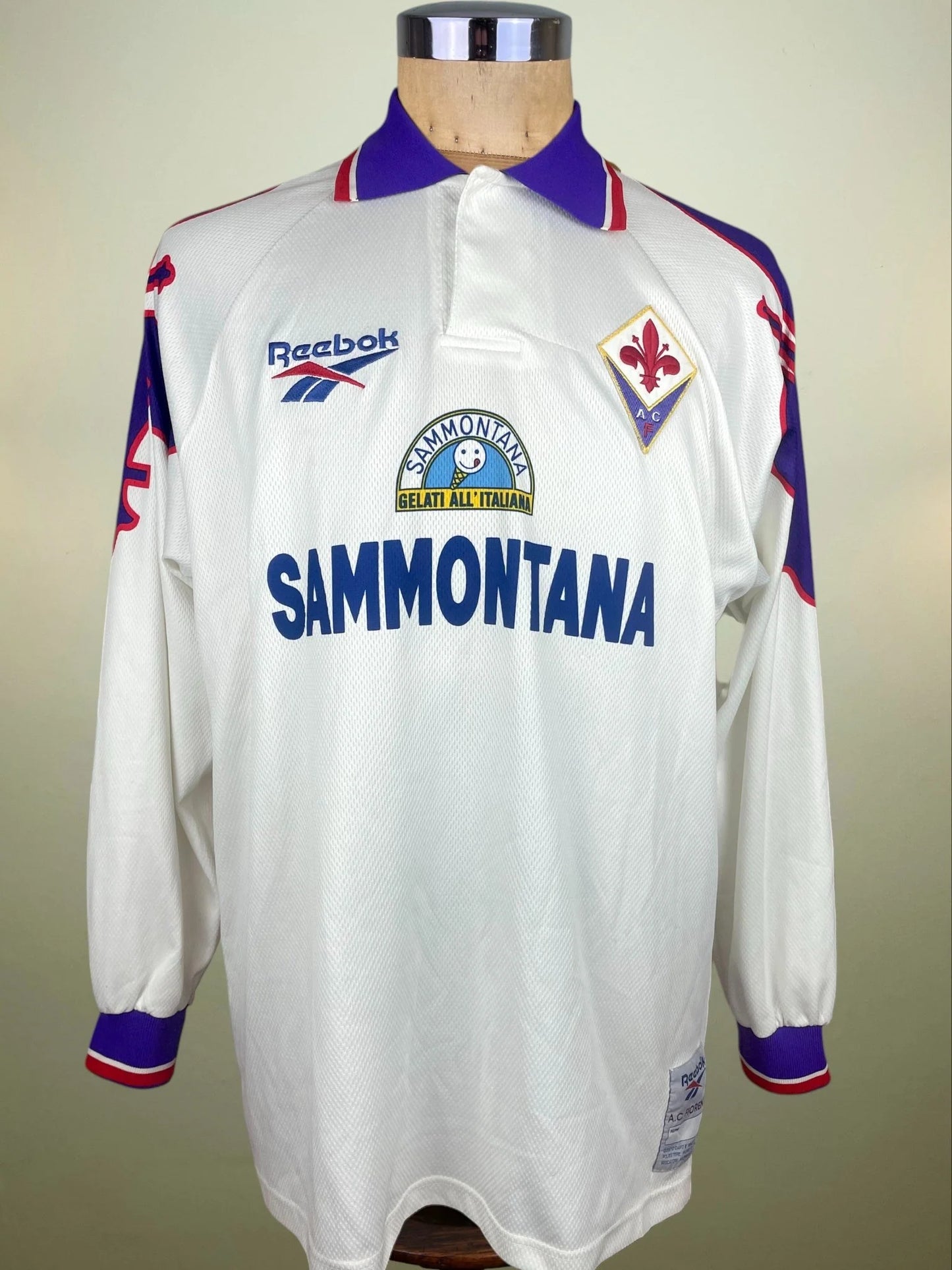 Store Shirt • Fiorentina • 1995 • Reebok • Away • Gabriel Batistuta • Size XL