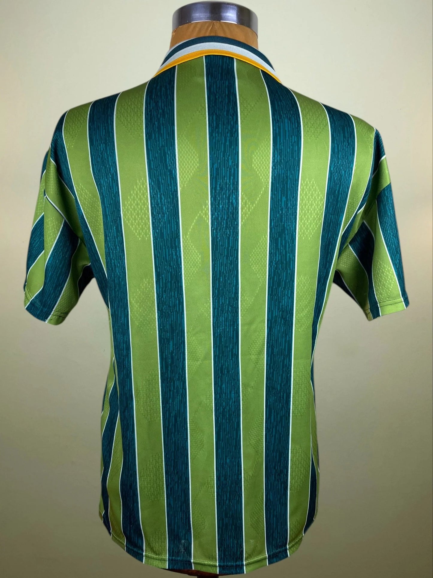 Store Shirt • Inter Milan • 1995 • Umbro • Fourth • Size M