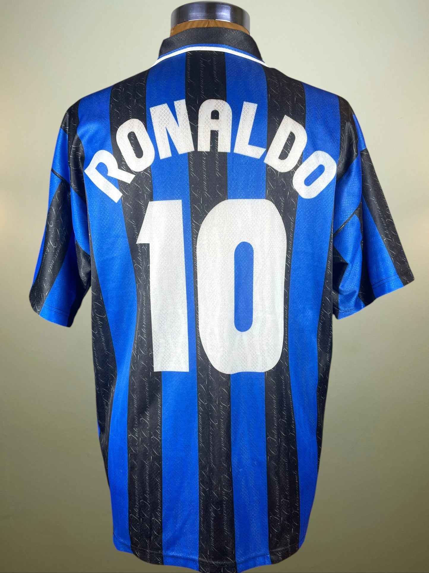 Store Shirt • Inter Milan • 1996 • Umbro Brazilian Edition • Home • #10 • Ronaldo • Size XL