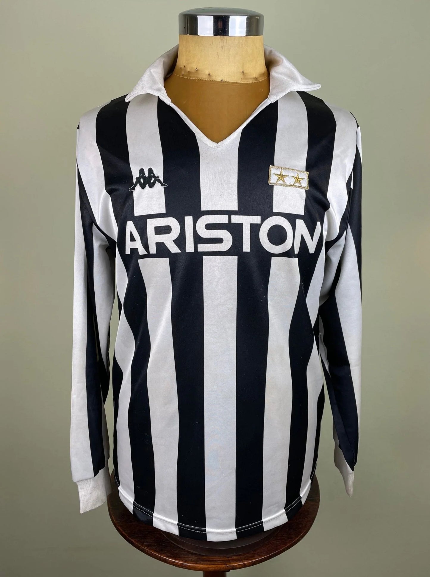 Store Shirt • Juventus • 1988 • Limited Edition • Kappa • Home