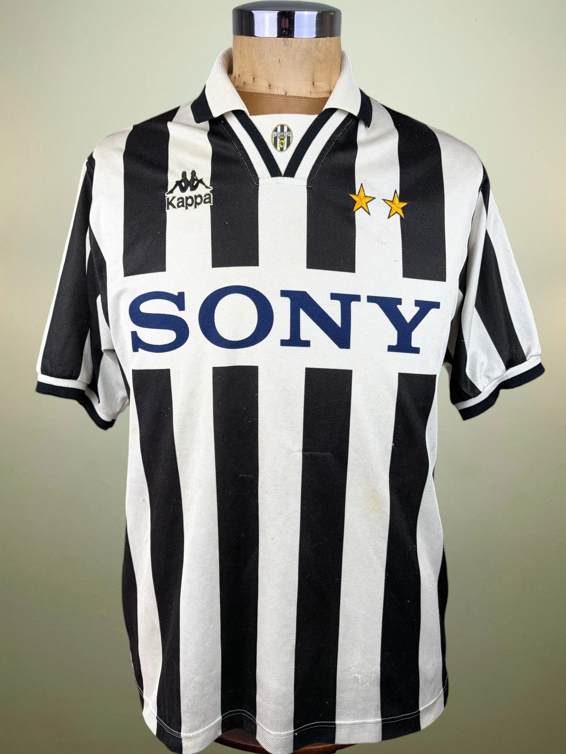 featuring 'DEL PIERO' and the number '10' printed in white
