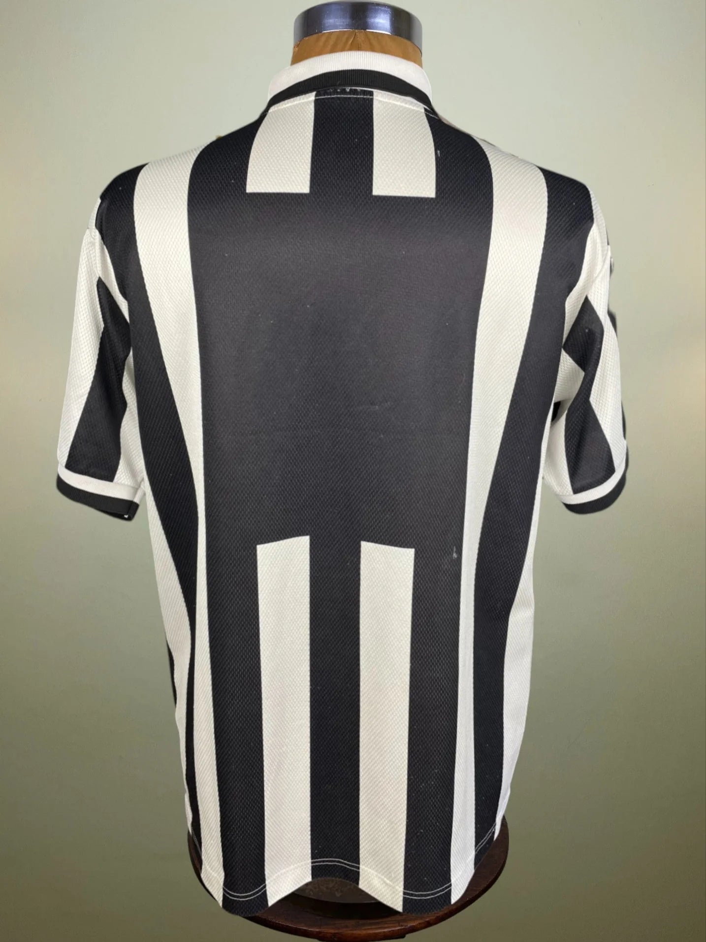 Store Shirt • Juventus • 1996 • Kappa • Home • Size XL