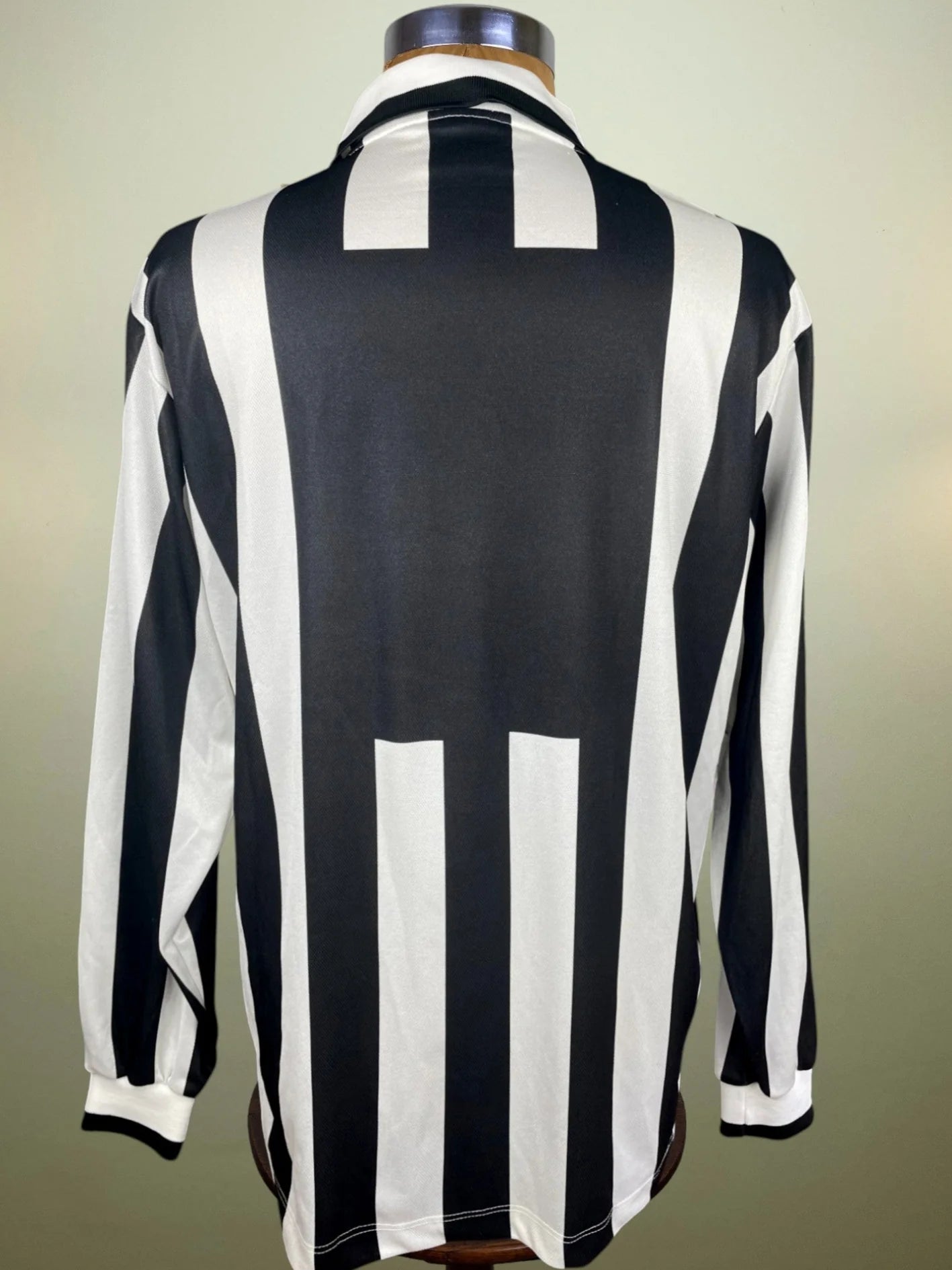 Store Shirt • Juventus • 1996 • Kappa • Home • Size XL