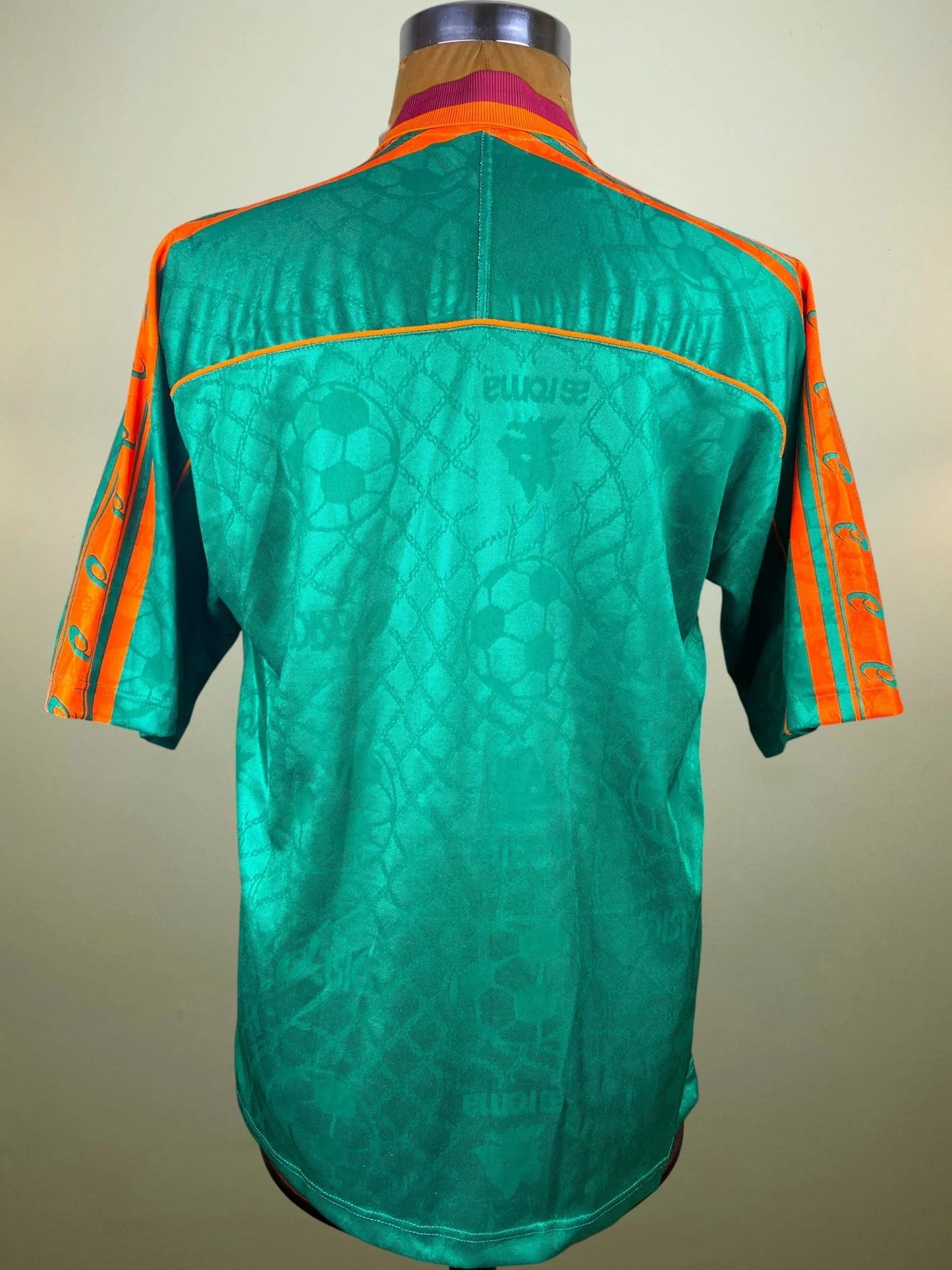 Store Shirt • Roma • 1995 • Asics • Third • Size XL