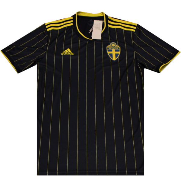 Sweden 2020 Away Shirt (BNWT) M