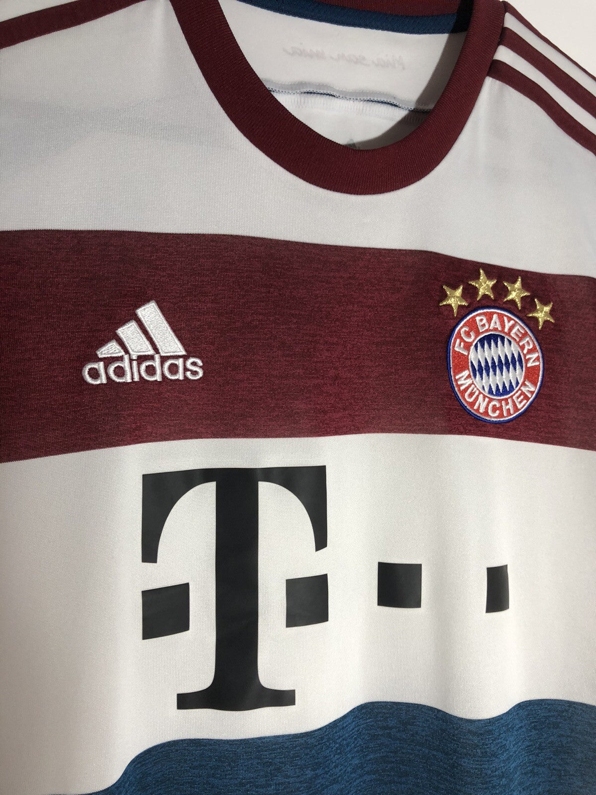 Bayern Munich 2014/15 Small Away Shirt Adidas Excellent Condition F48414