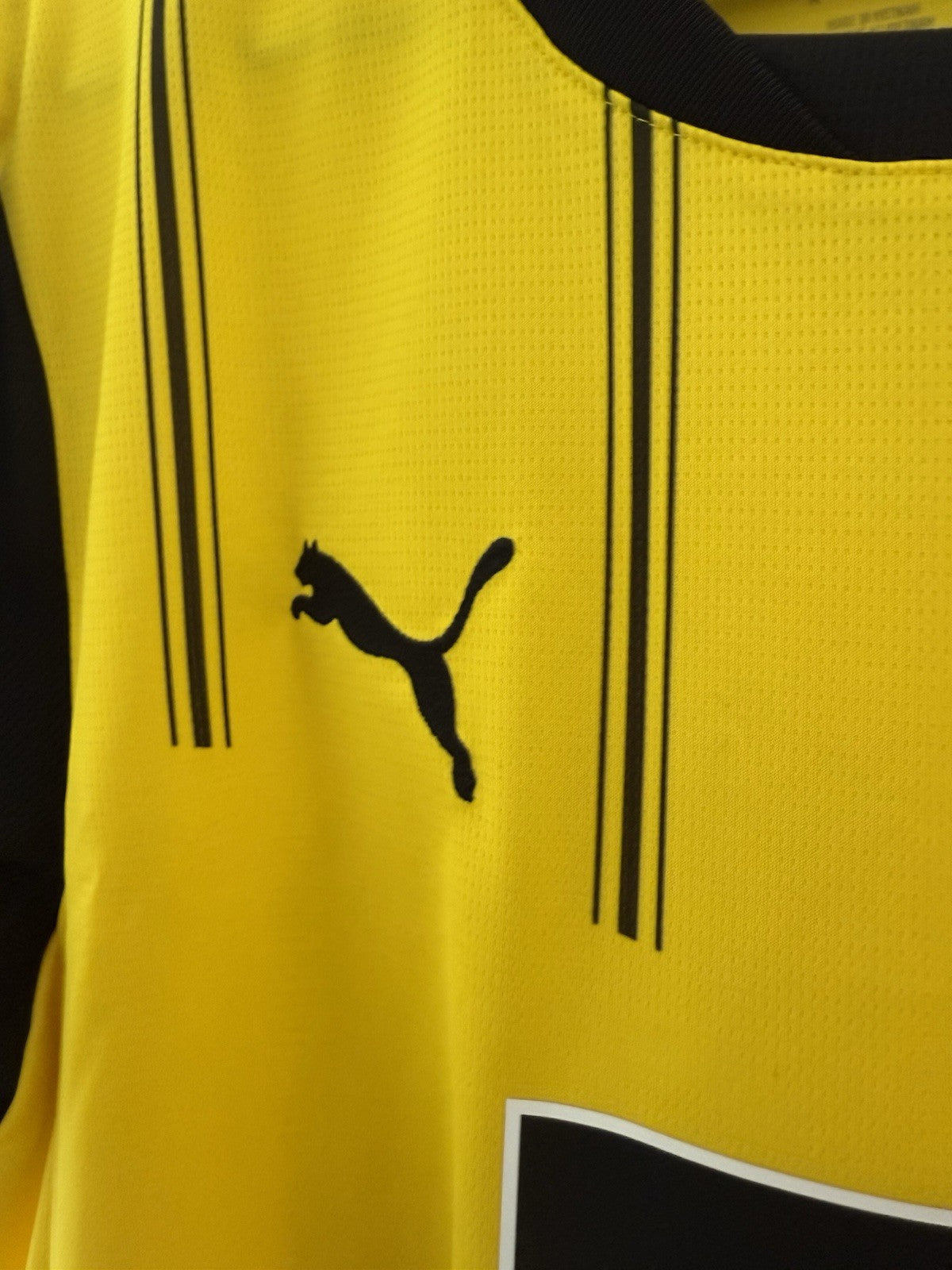 Borussia Dortmund Gittens #43 2024/25 Medium Home Shirt BNWT 774946-01