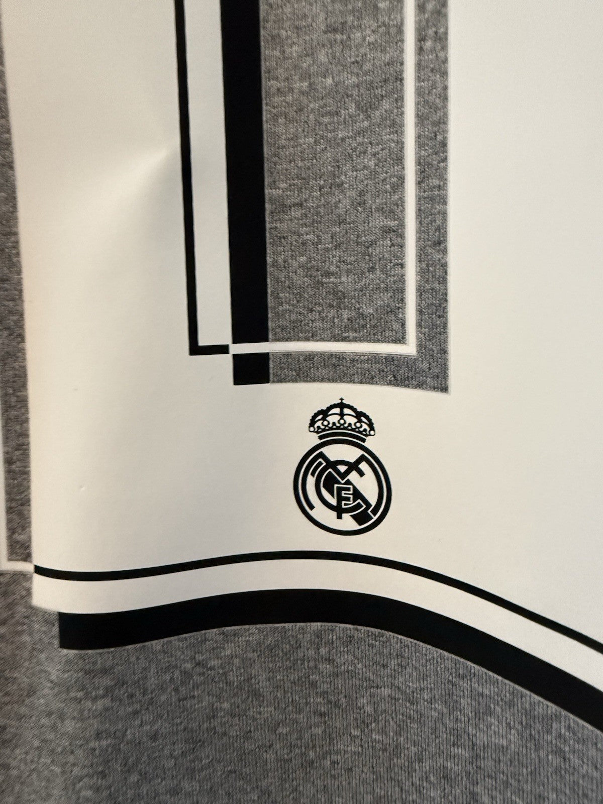 Real Madrid James #10 2015/16 Medium Away Shirt Very Good Condition AK2491