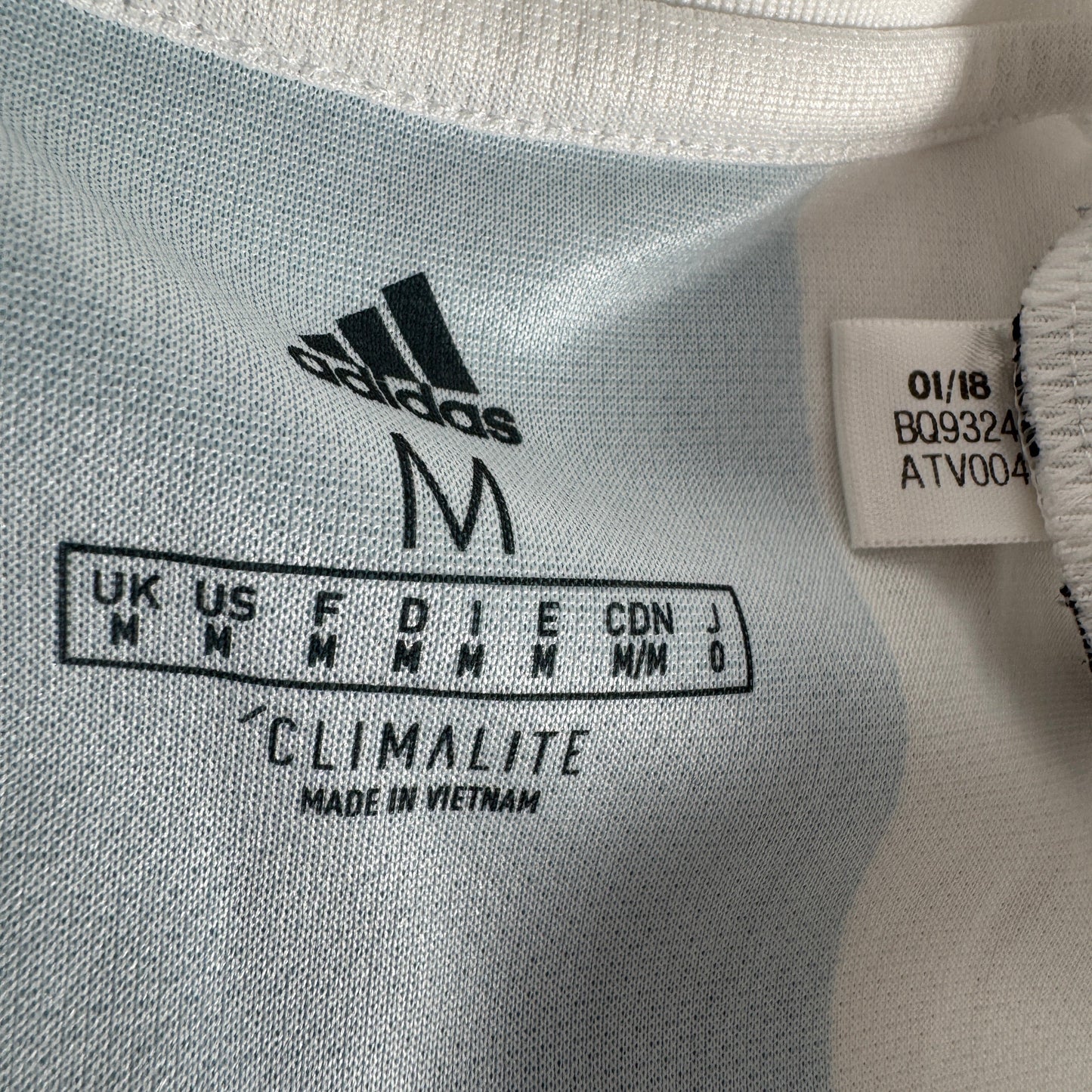 Argentina 2018/2019/2020 Home Football Shirt Medium