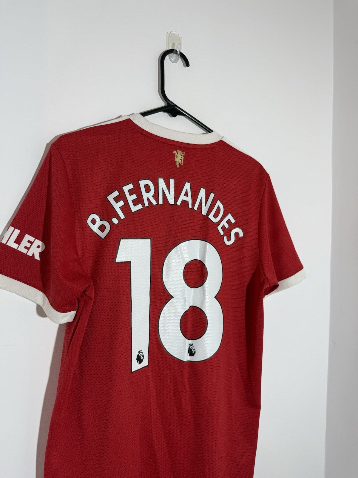 Manchester United B Fernandes #18 Medium 2021/22 Home Excellent Condition H31447