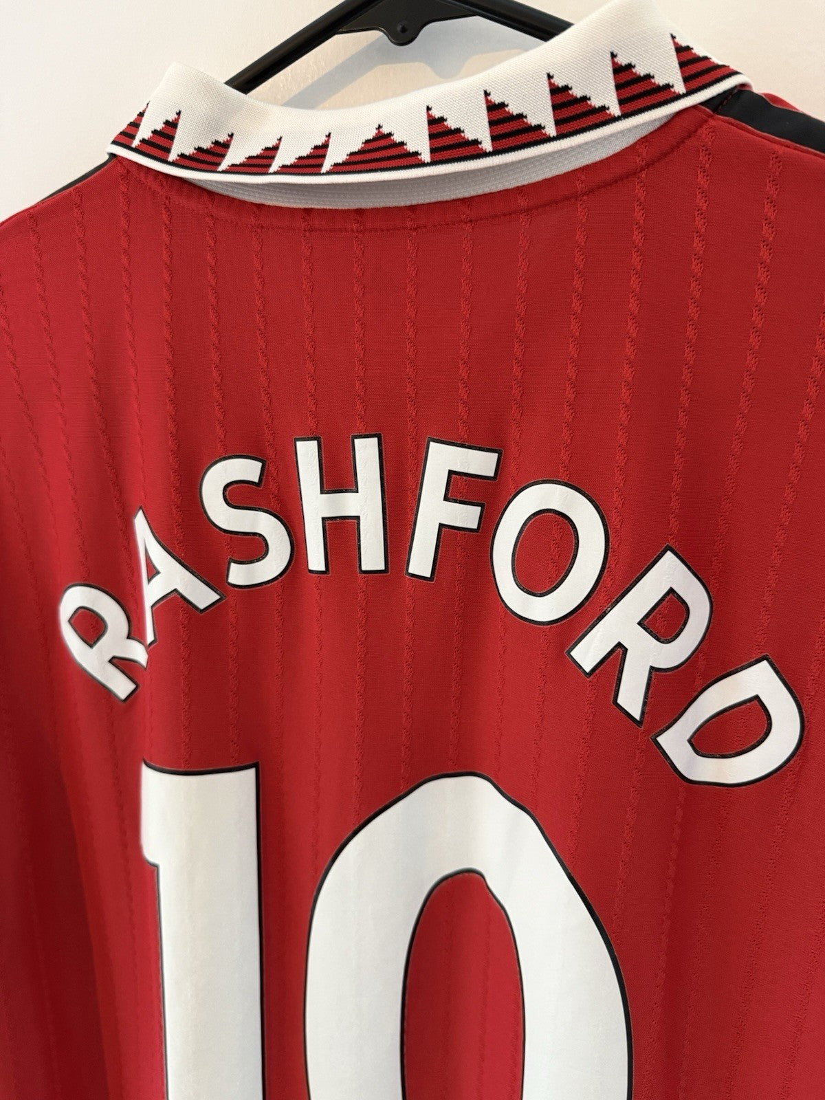 Man United Rashford #10 2022/23 Medium Authentic Home Excellent Condition H13889