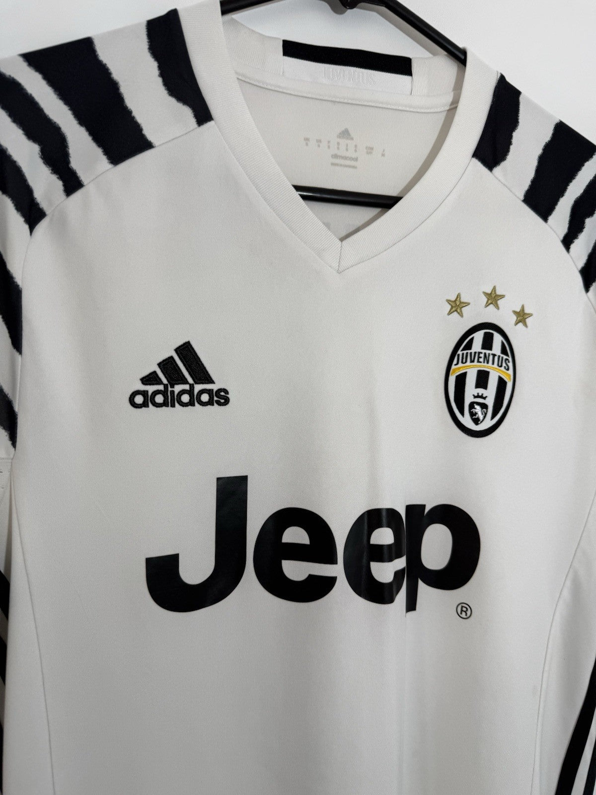 Juventus Higuain #9 2016/17 Small 3rd Shirt Adidas Excellent Condition AP8906