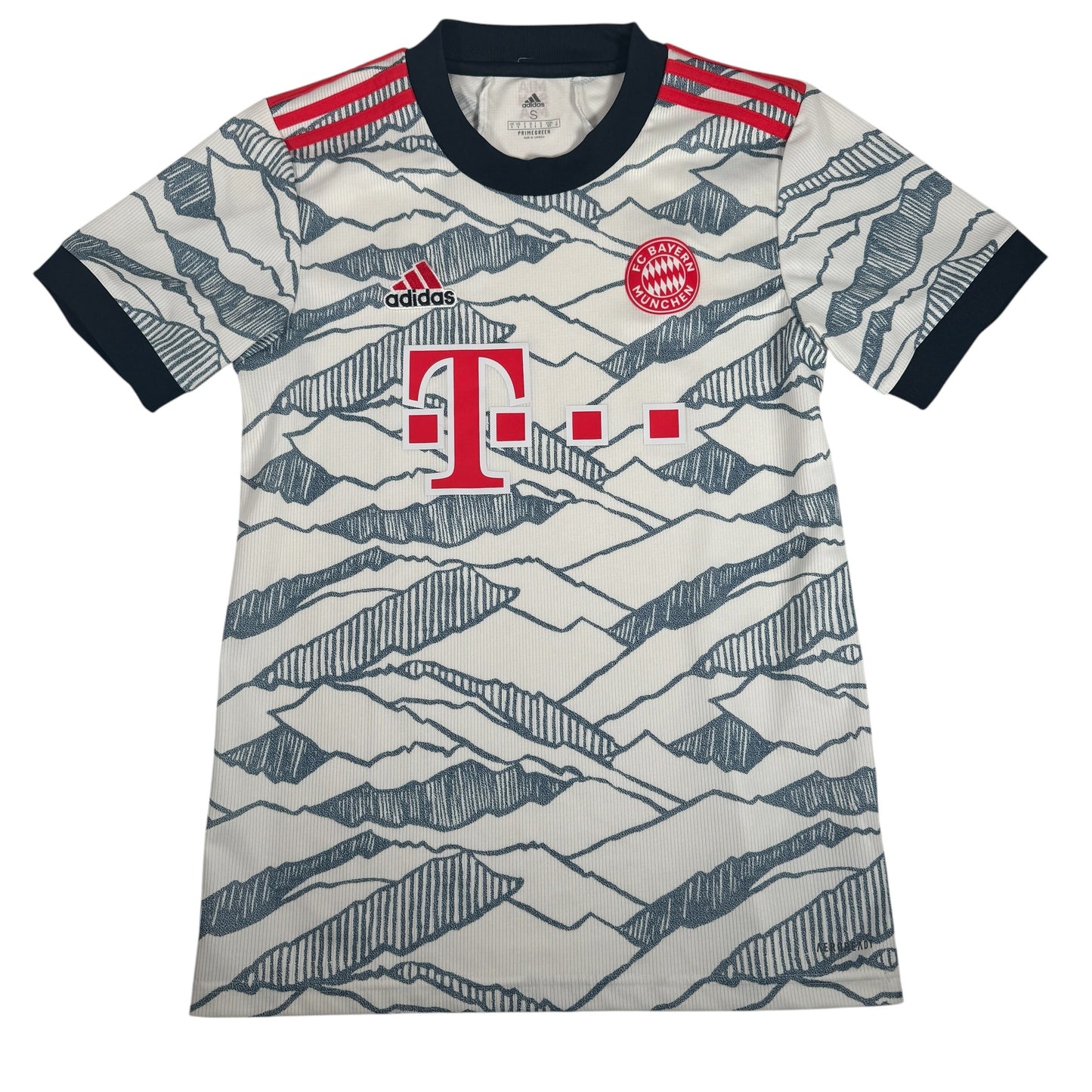 Bayern Munich 2021/2022 Third Football Shirt Small