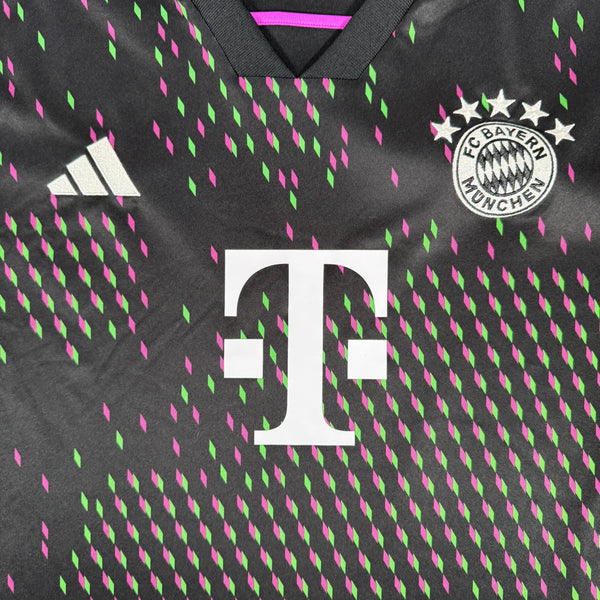 Bayern Munich 2023/2024 Away Football Shirt 3XL
