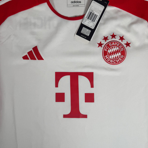 Bayern Munich 2023/2024 Home Football Shirt Large BNWT