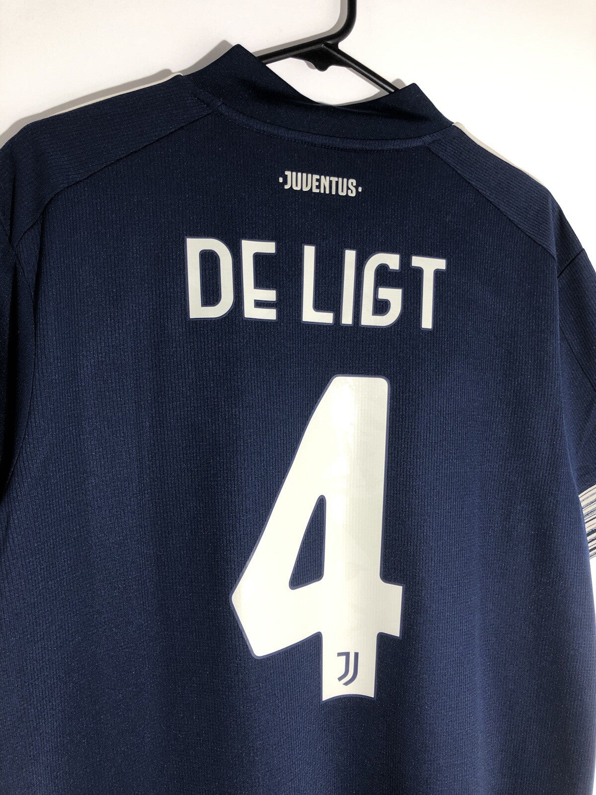 Juventus De Ligt #4 2020/21 Large Away Shirt Adidas Excellent Condition GC9087