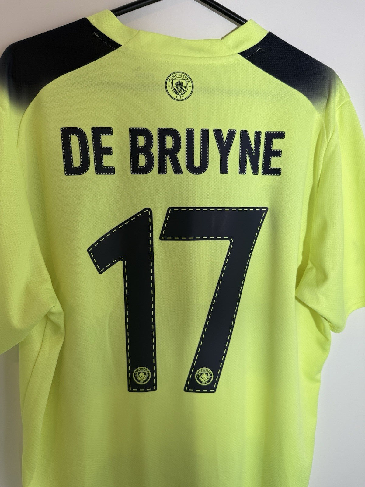 Manchester City De Bruyne #17 2022/23 XL 3rd Shirt Excellent Condition 765734-03
