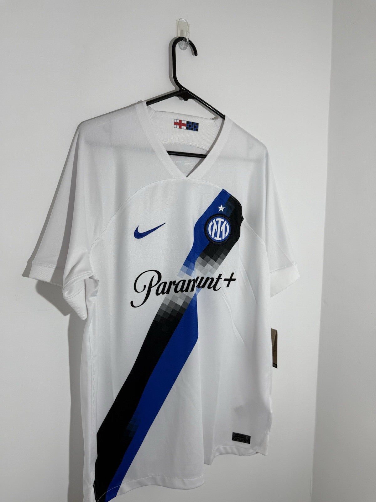 Inter Milan Dimarco #32 2023/24 Large Away Shirt BNWT DX2688-101