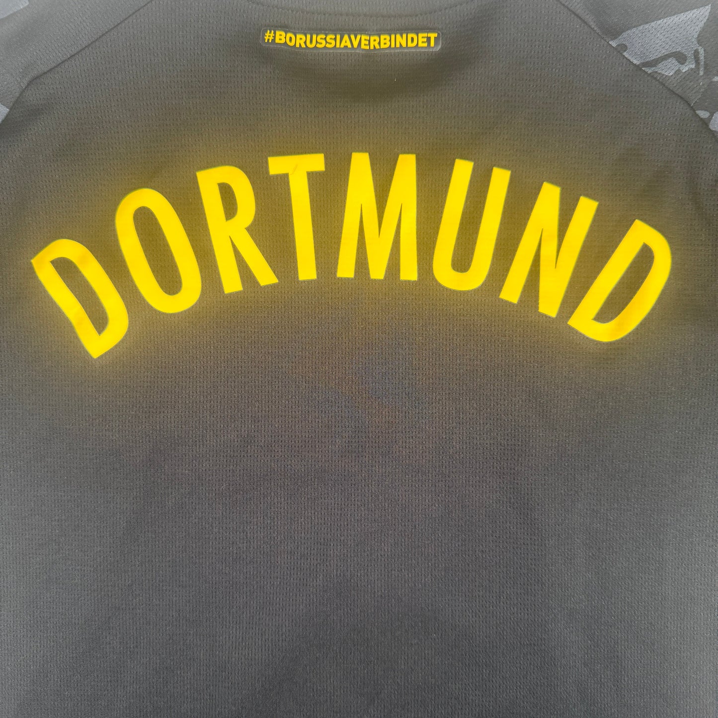 Borussia Dortmund 2023/2024 Away Football Shirt Small