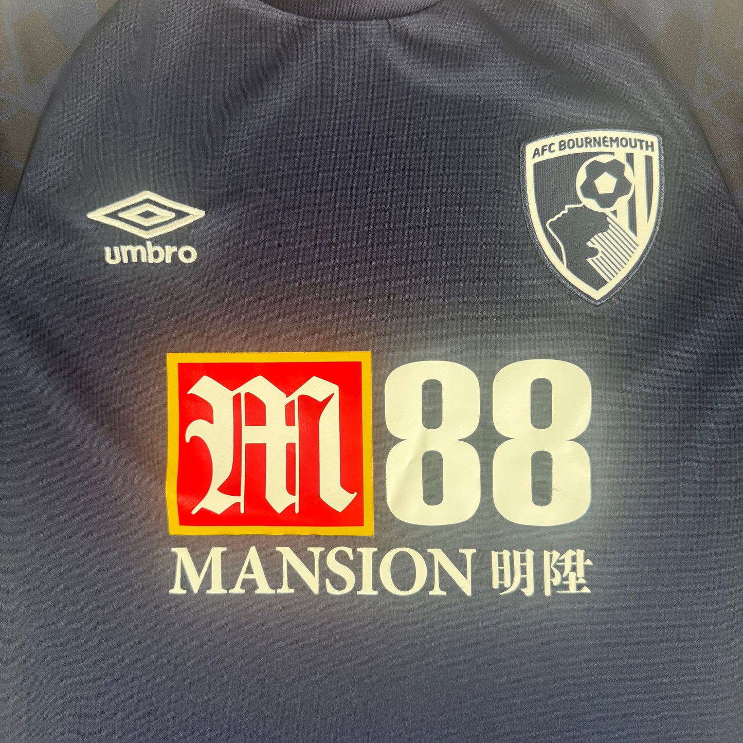 AFC Bournemouth 2019/2020 Away Football Shirt Medium