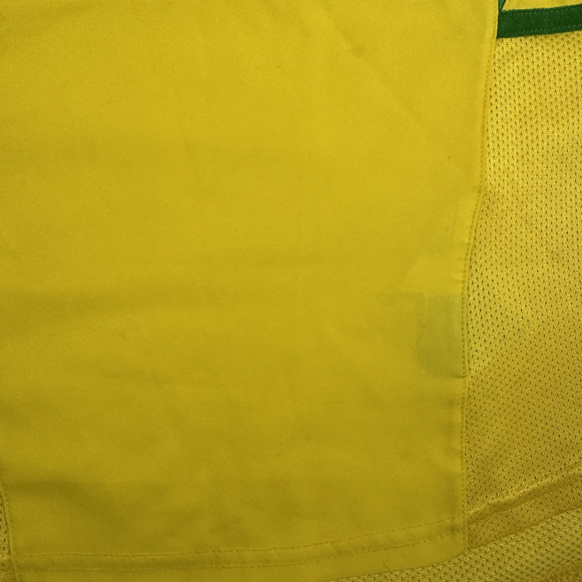 Brazil 2002/2003/2004 Home Football Shirt Medium
