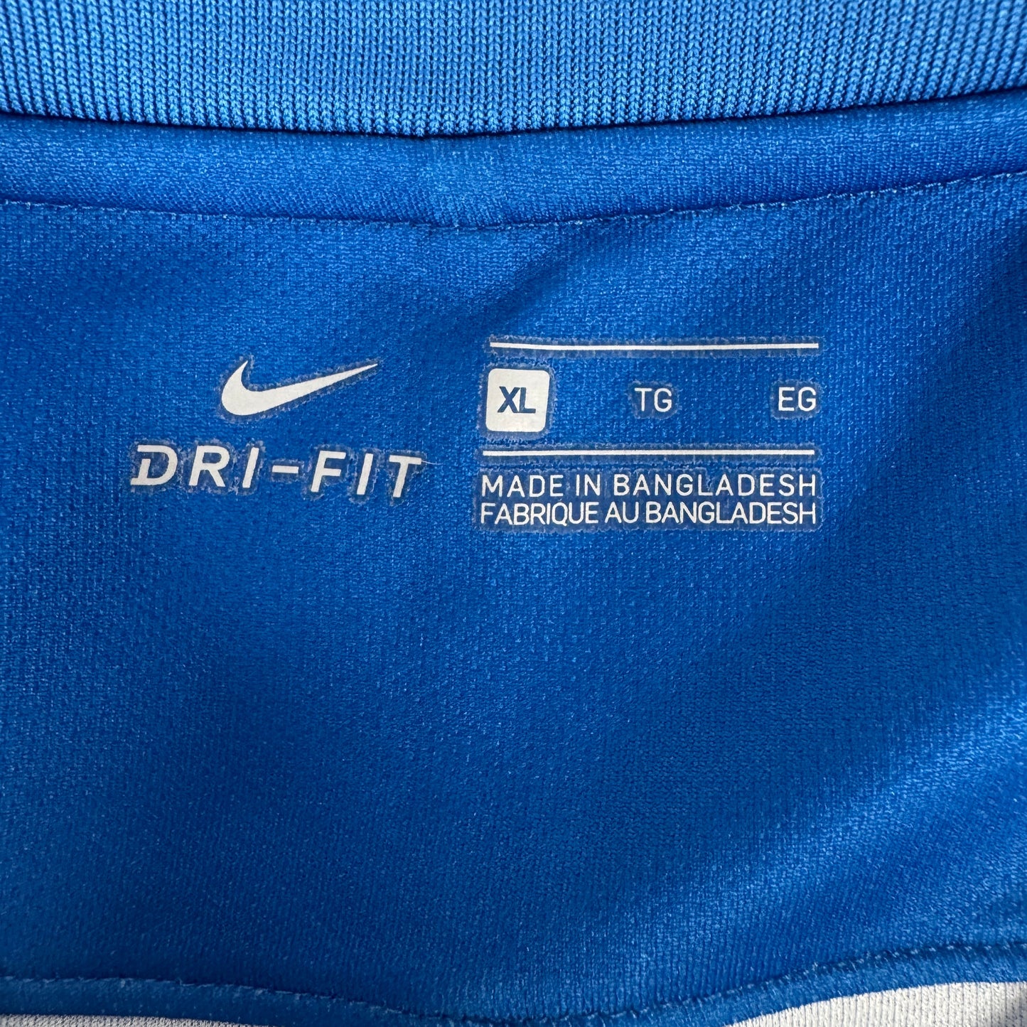 Brighton & Hove Albion 2017/2018 Home Football Shirt XL