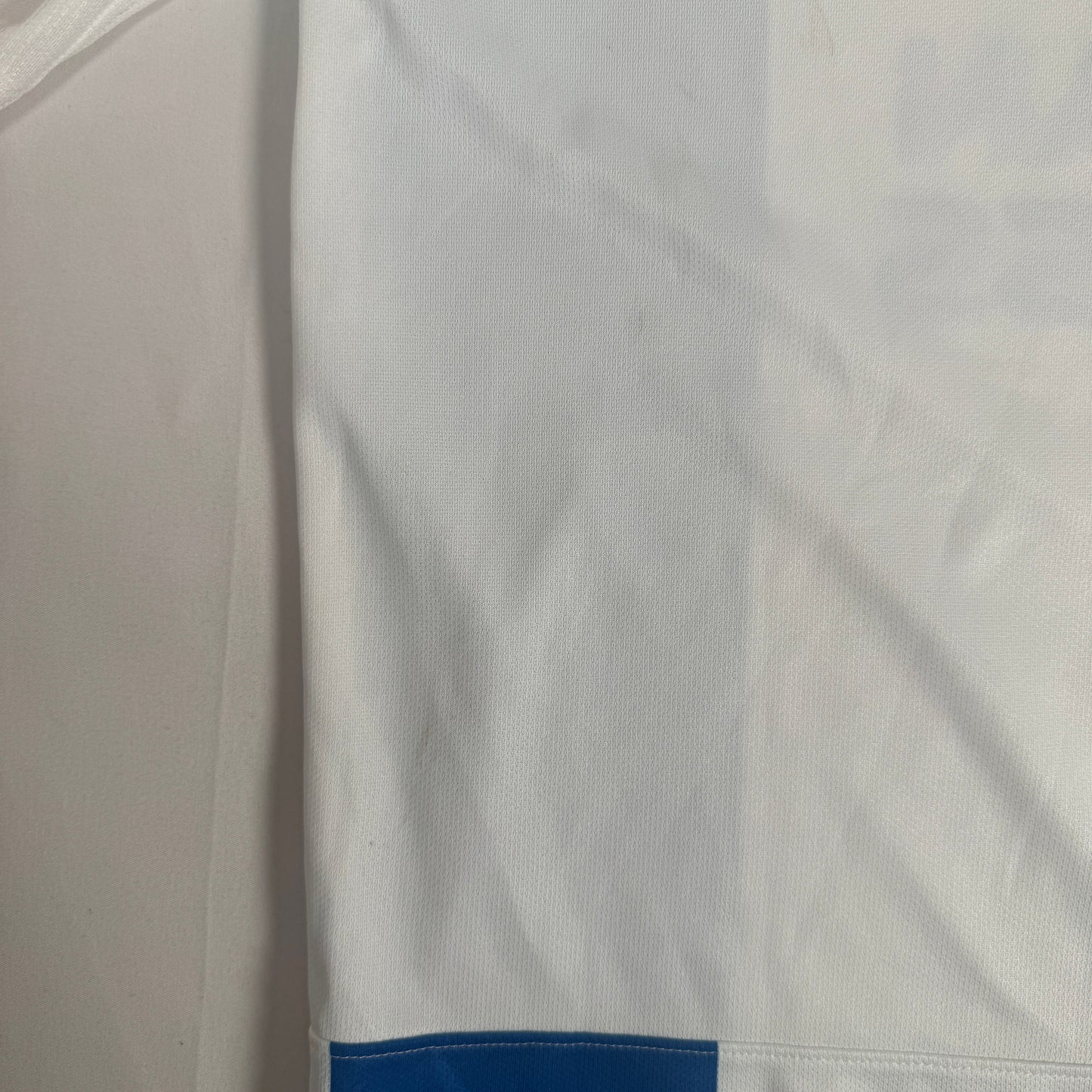 Brighton & Hove Albion 2018/2019 Home Football Shirt Medium