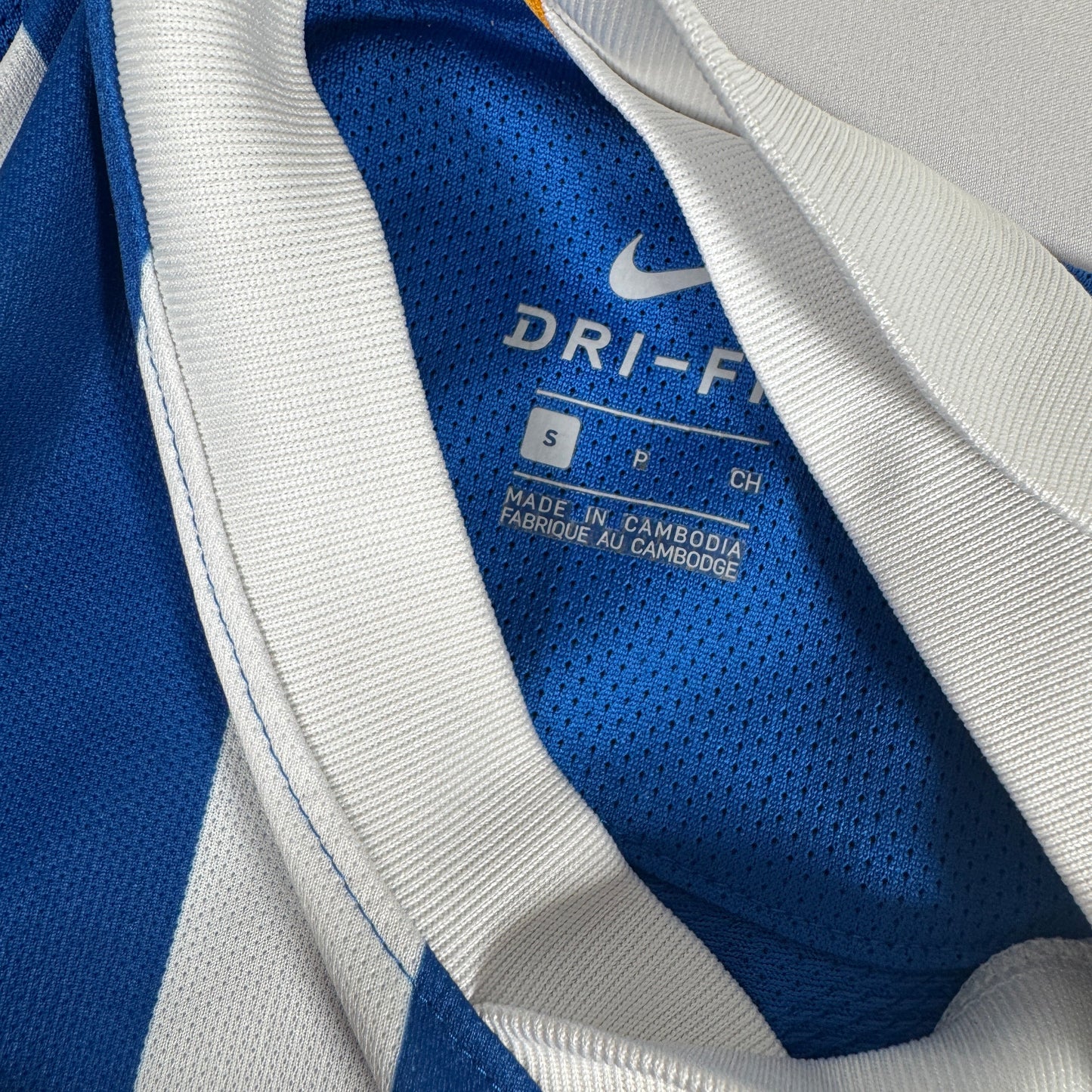 Brighton & Hove Albion 2021/2022 Home Football Shirt Small