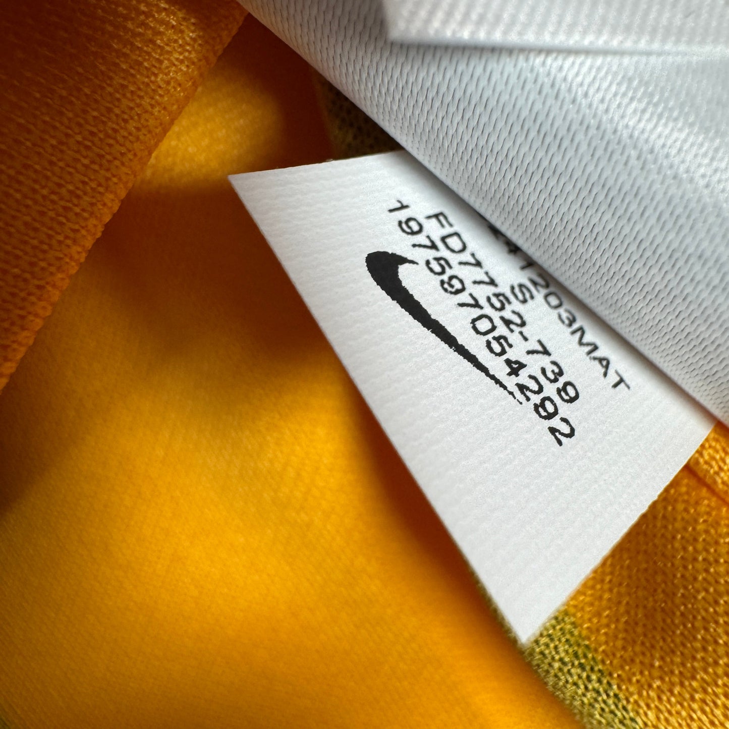Brighton & Hove Albion 2024/2025 Away Football Shirt Small BNWT