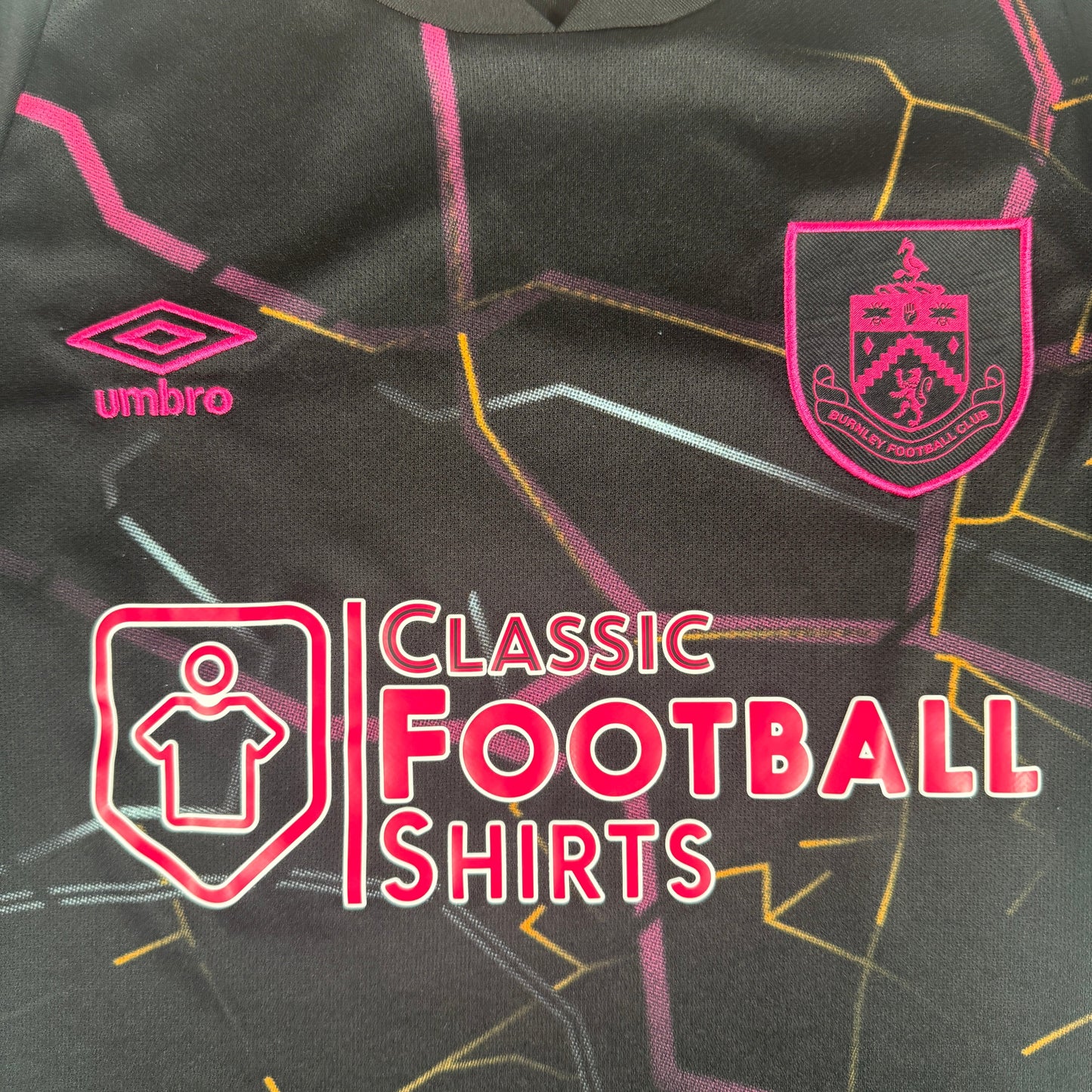 Burnley 2022/2023 Third Football Shirt Small
