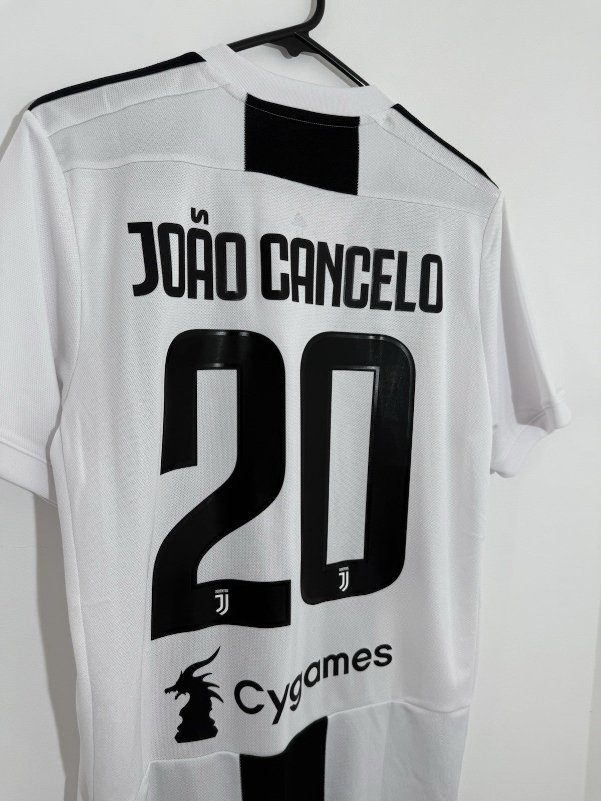 Juventus Joao Cancelo #20 2018/19 Medium Home Shirt Adidas BNWT CF3489