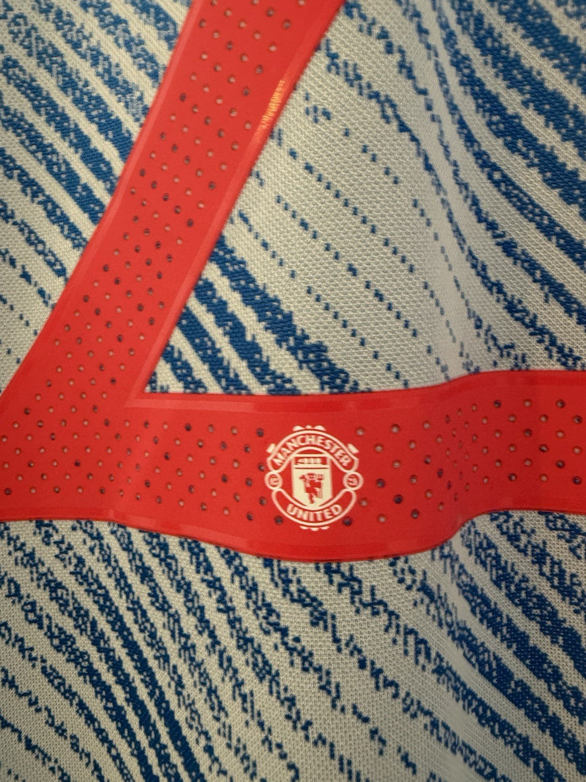 Manchester United Shaw #23 2021/22 Medium Authentic Away Shirt BNWT GM4622